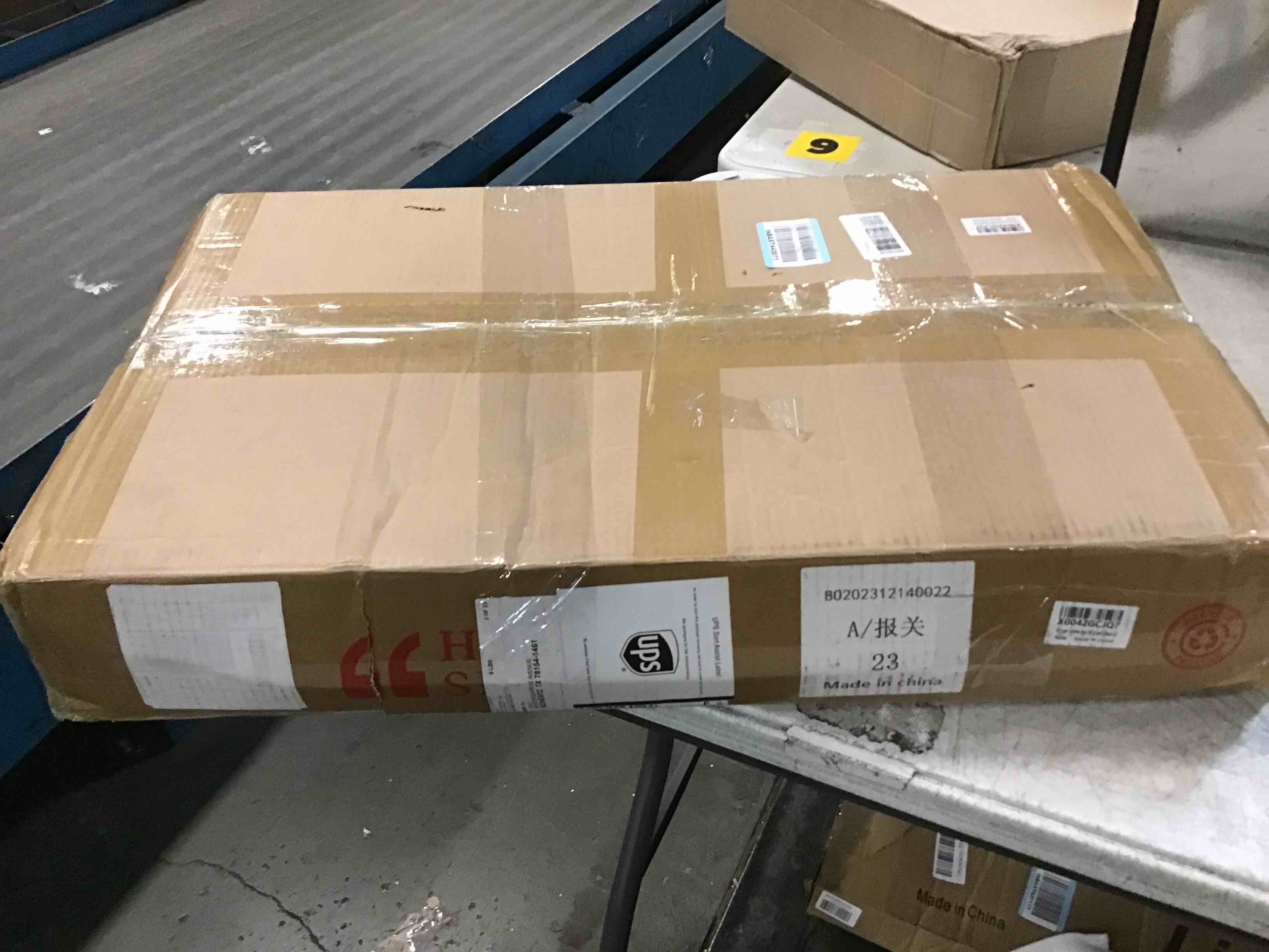 https://s3.amazonaws.com/lotting-images-prod/bidfta/GRA0157628_1732078208545.jpeg