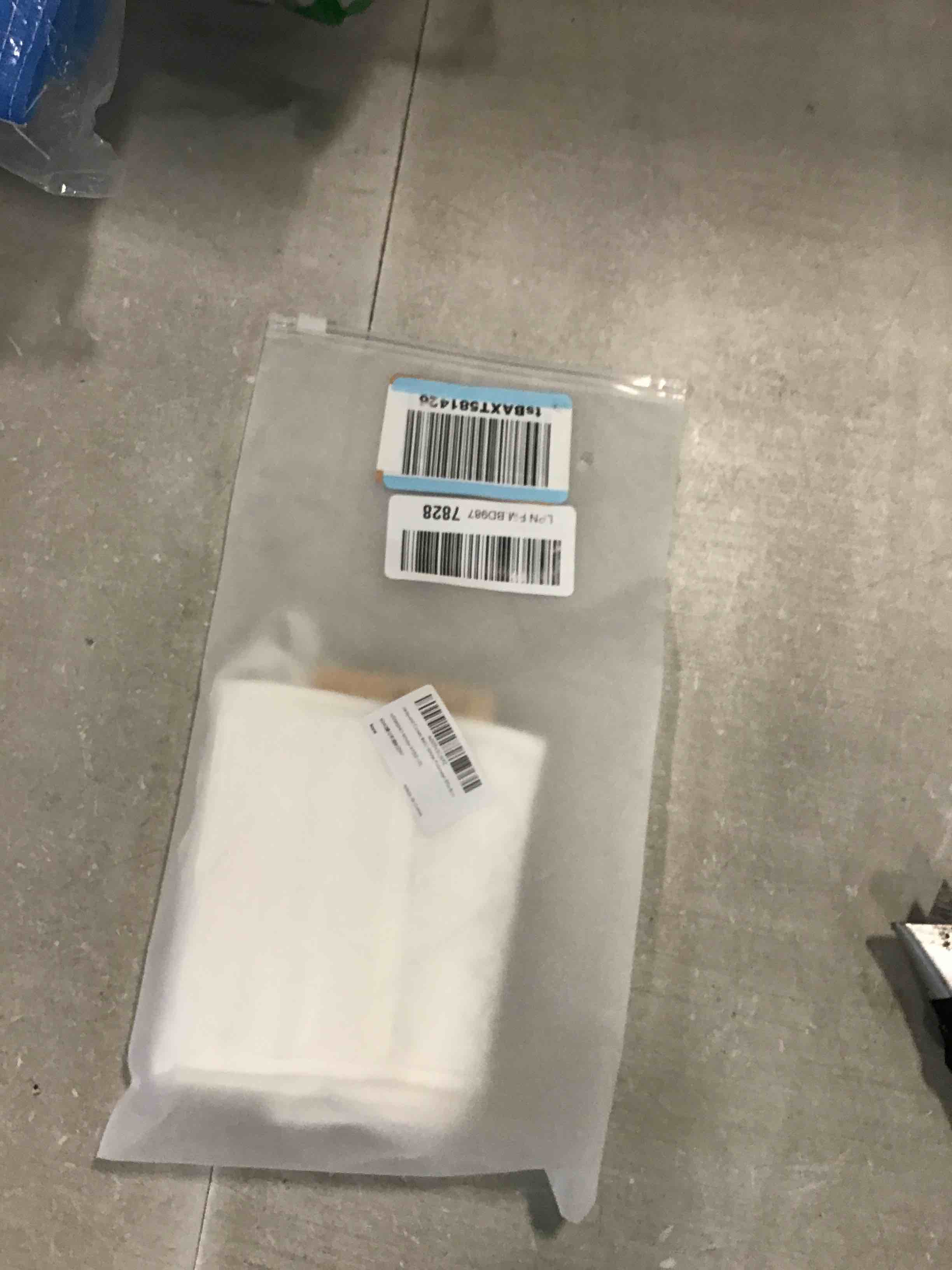 https://s3.amazonaws.com/lotting-images-prod/bidfta/GRA0158167_1728058355693.jpeg