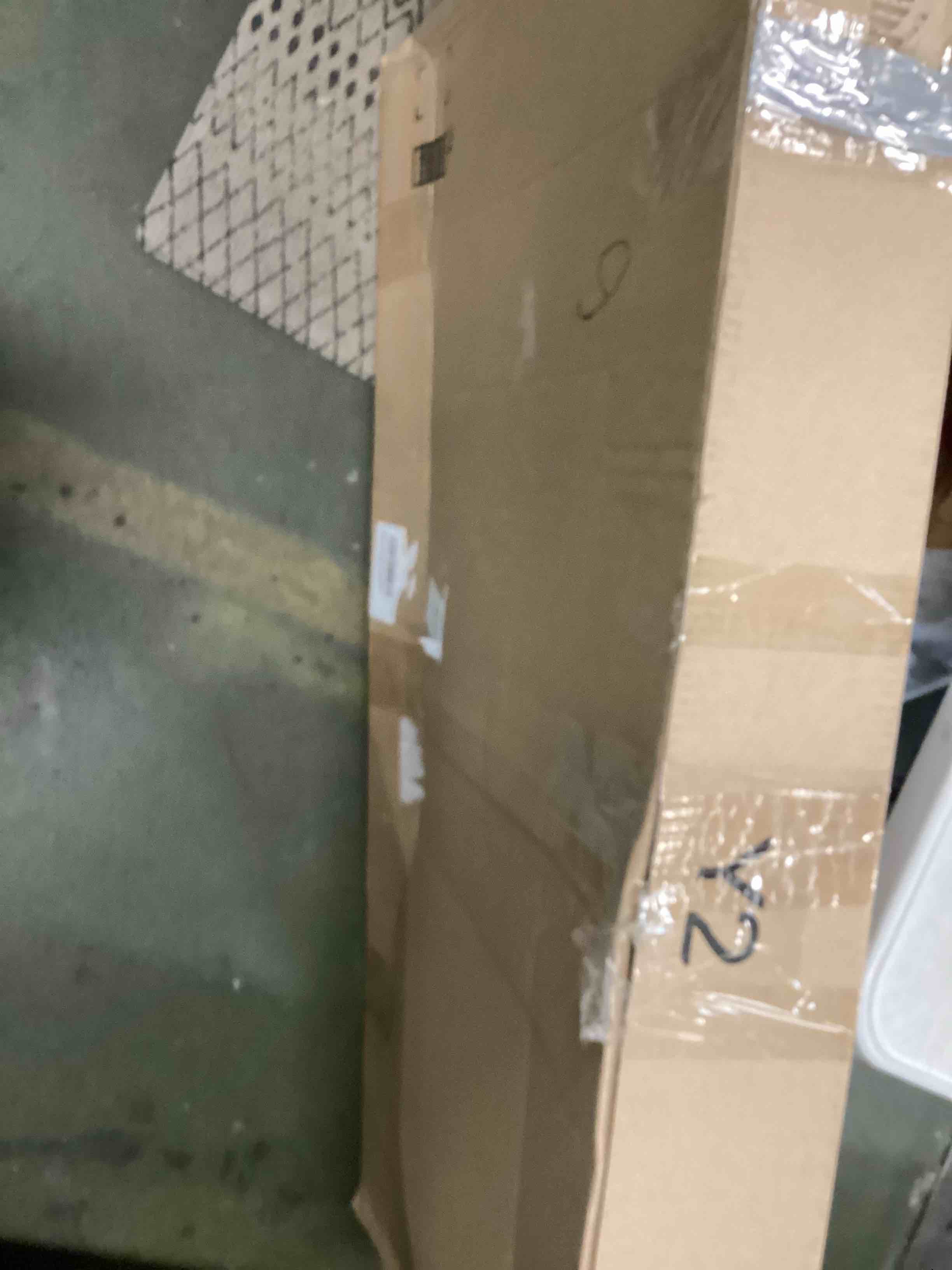https://s3.amazonaws.com/lotting-images-prod/bidfta/GRA0159252_1727483554280.jpeg