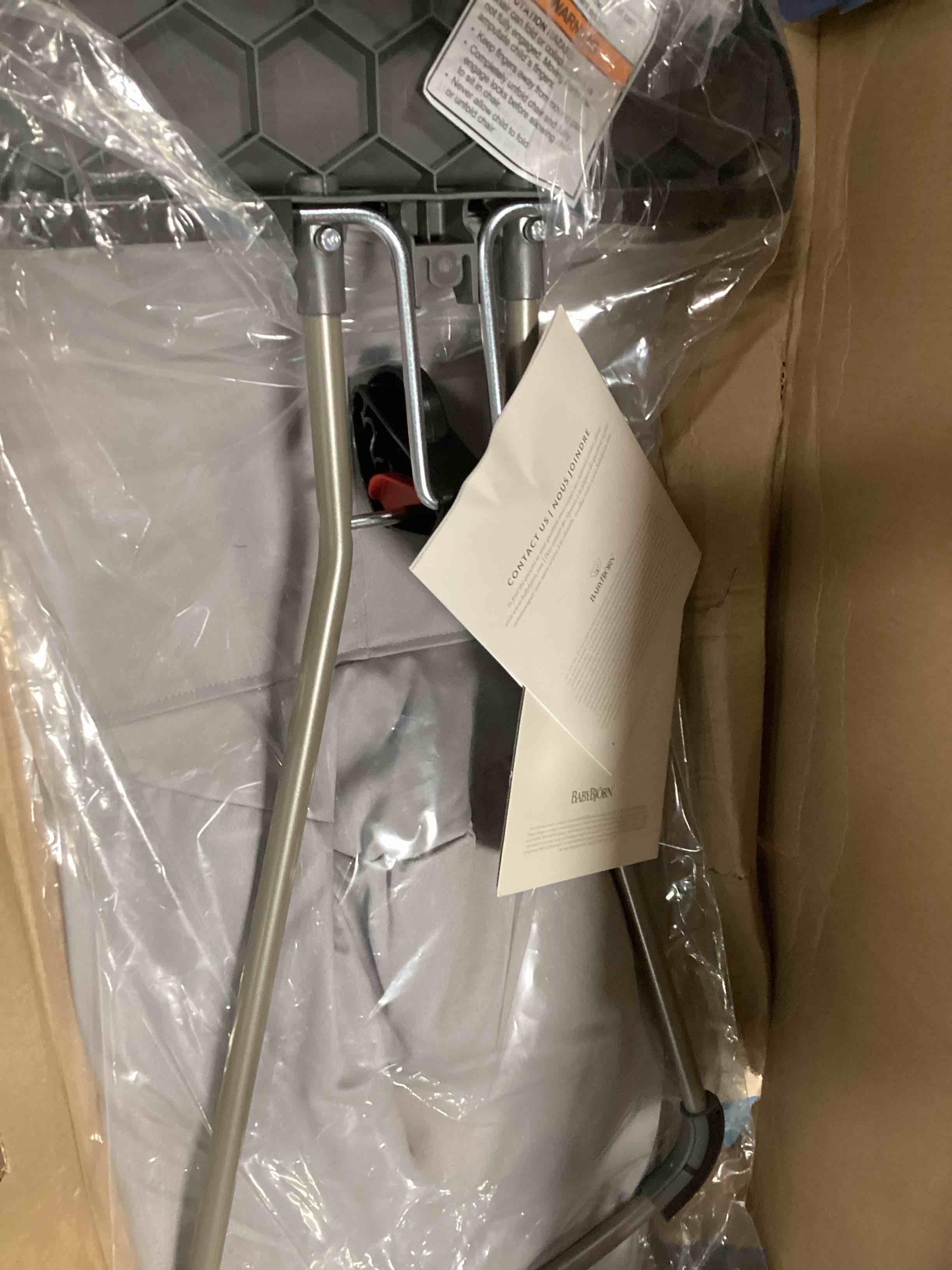 https://s3.amazonaws.com/lotting-images-prod/bidfta/GRA0159443_1727402385489.jpeg