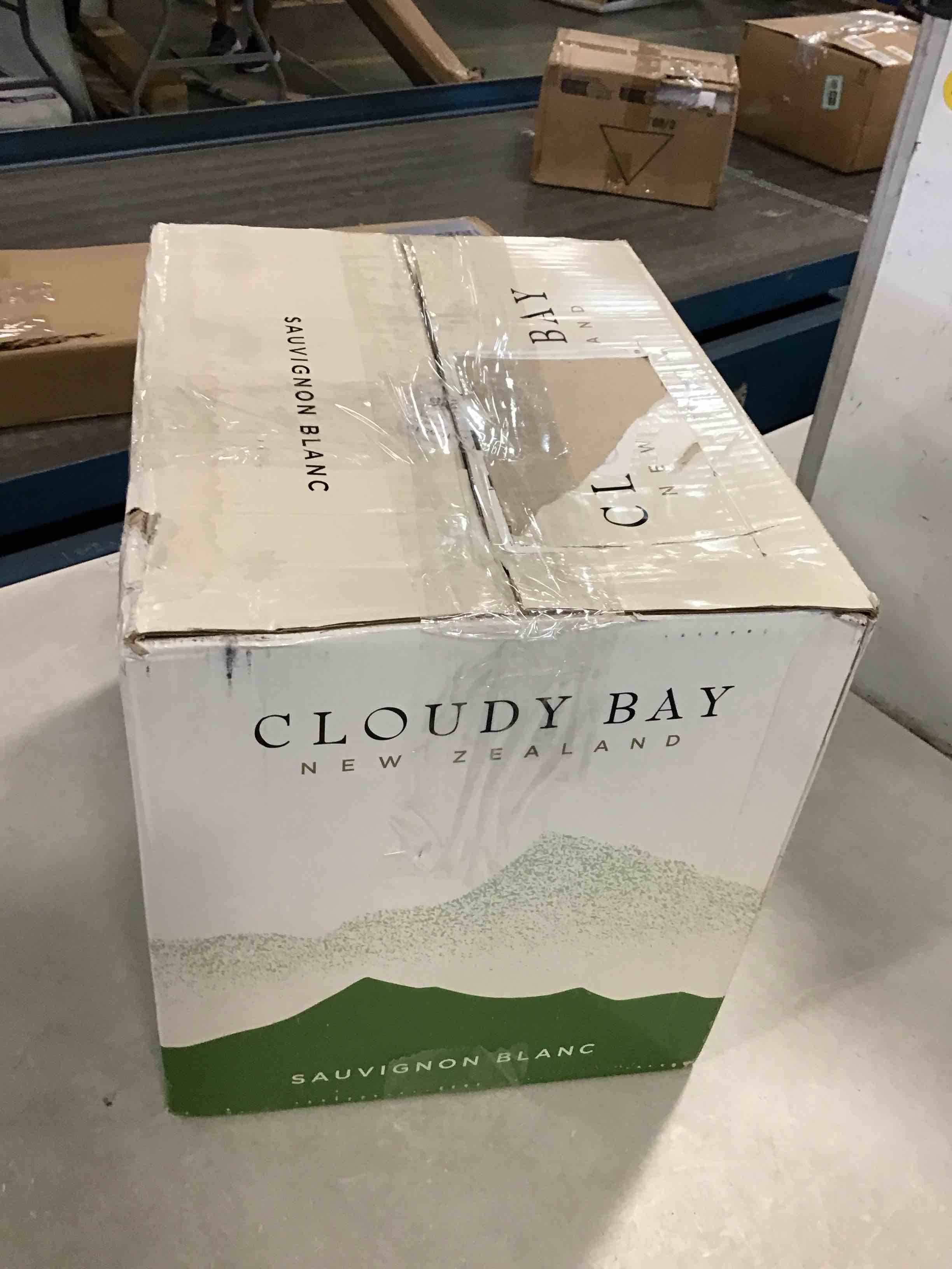 https://s3.amazonaws.com/lotting-images-prod/bidfta/GRA0160040_1727966059520.jpeg