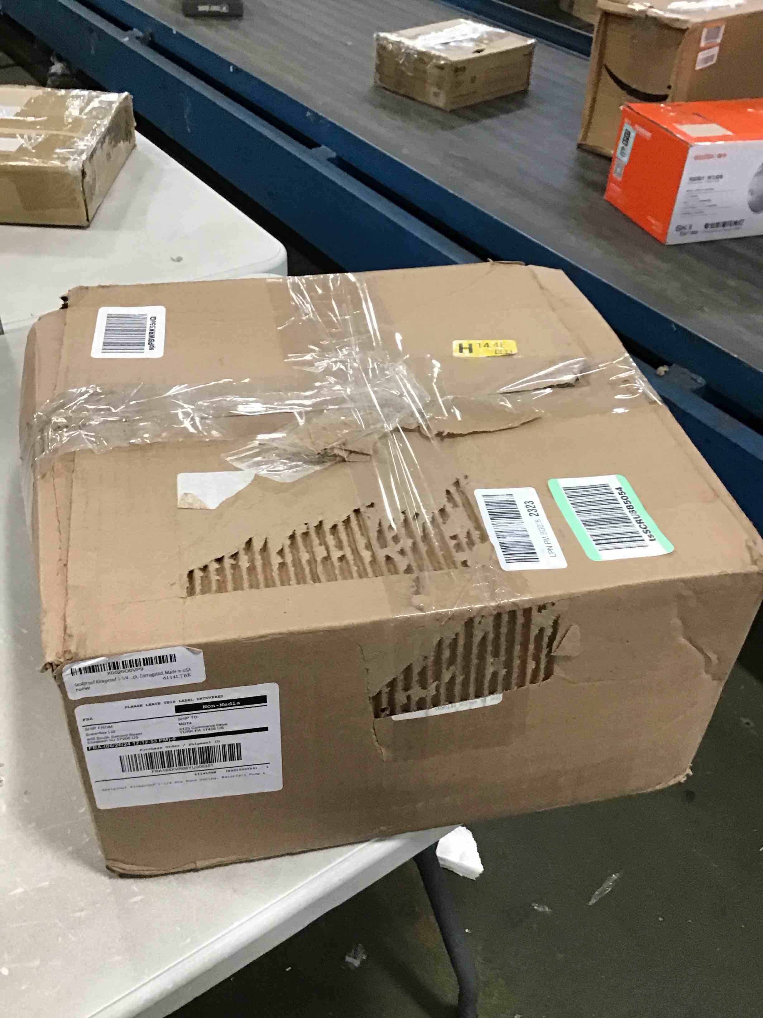 https://s3.amazonaws.com/lotting-images-prod/bidfta/GRA0160227_1727885214006.jpeg