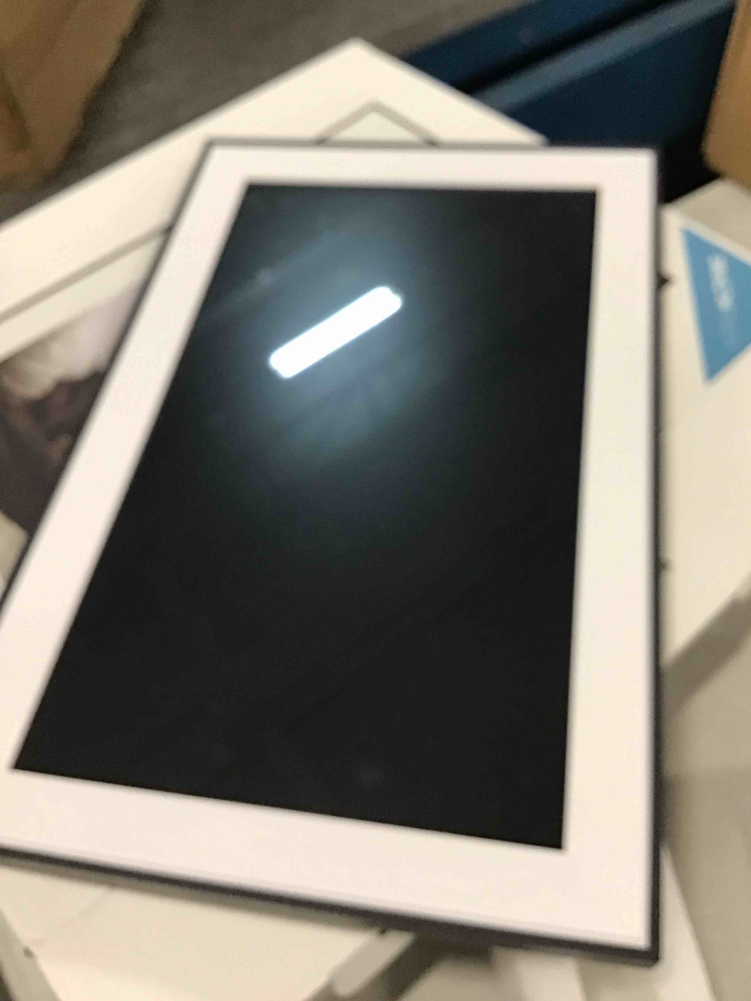 https://s3.amazonaws.com/lotting-images-prod/bidfta/GRA0160579_1727798598620.jpeg