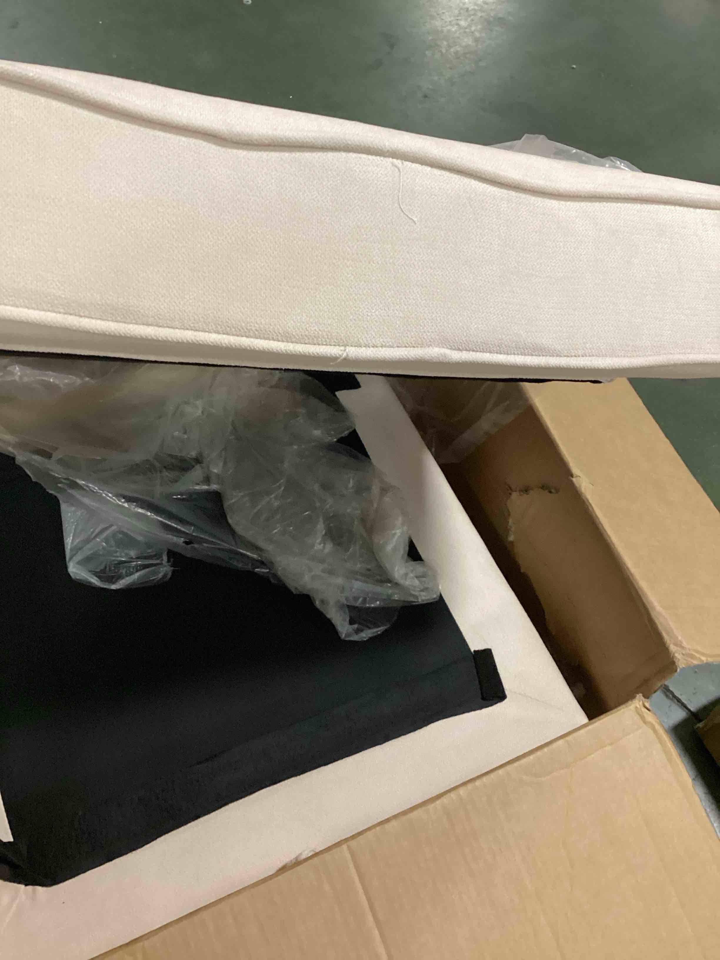 https://s3.amazonaws.com/lotting-images-prod/bidfta/GRA0161449_1727139197069.jpeg