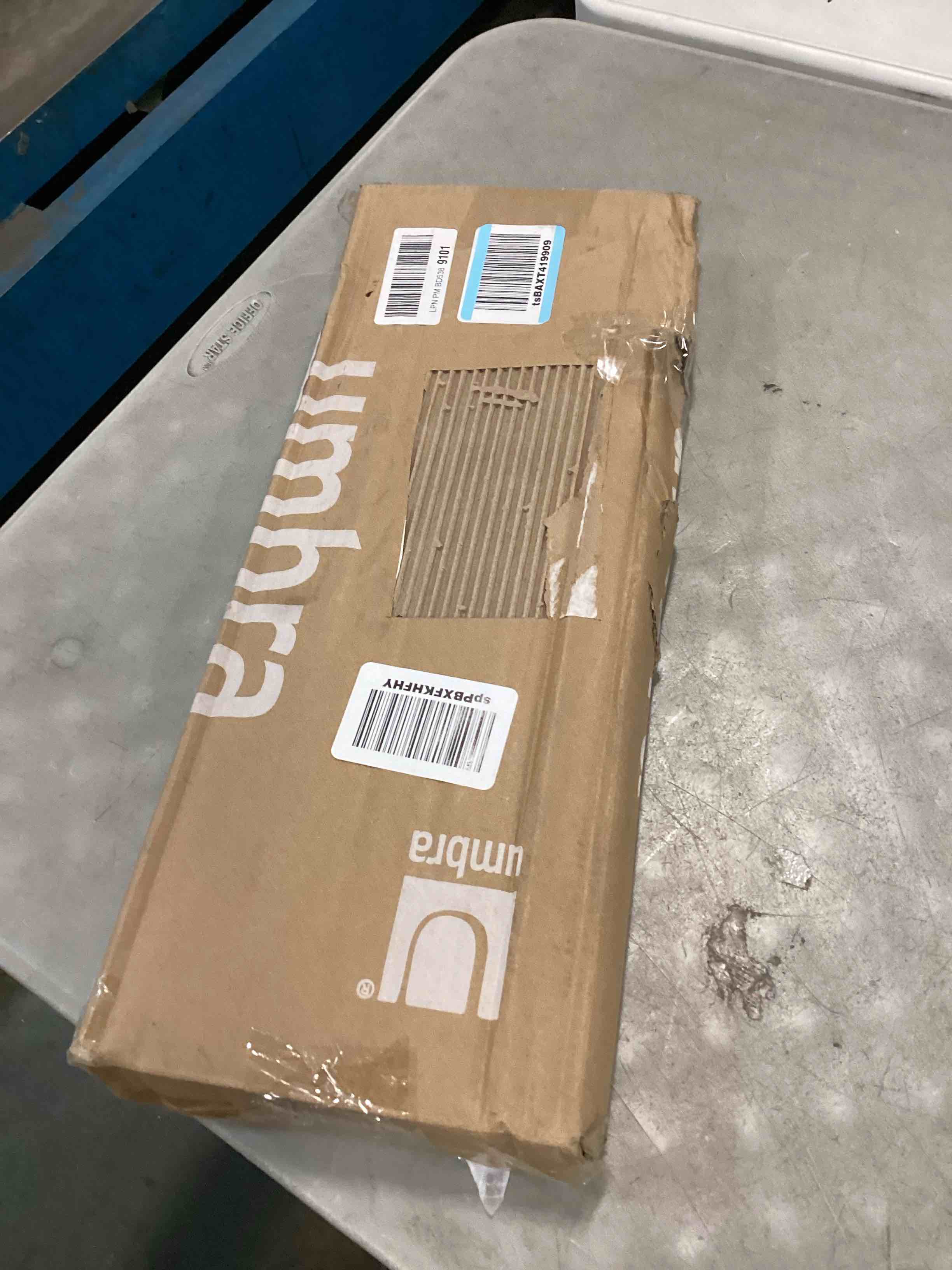https://s3.amazonaws.com/lotting-images-prod/bidfta/GRA0163021_1727372214861.jpeg