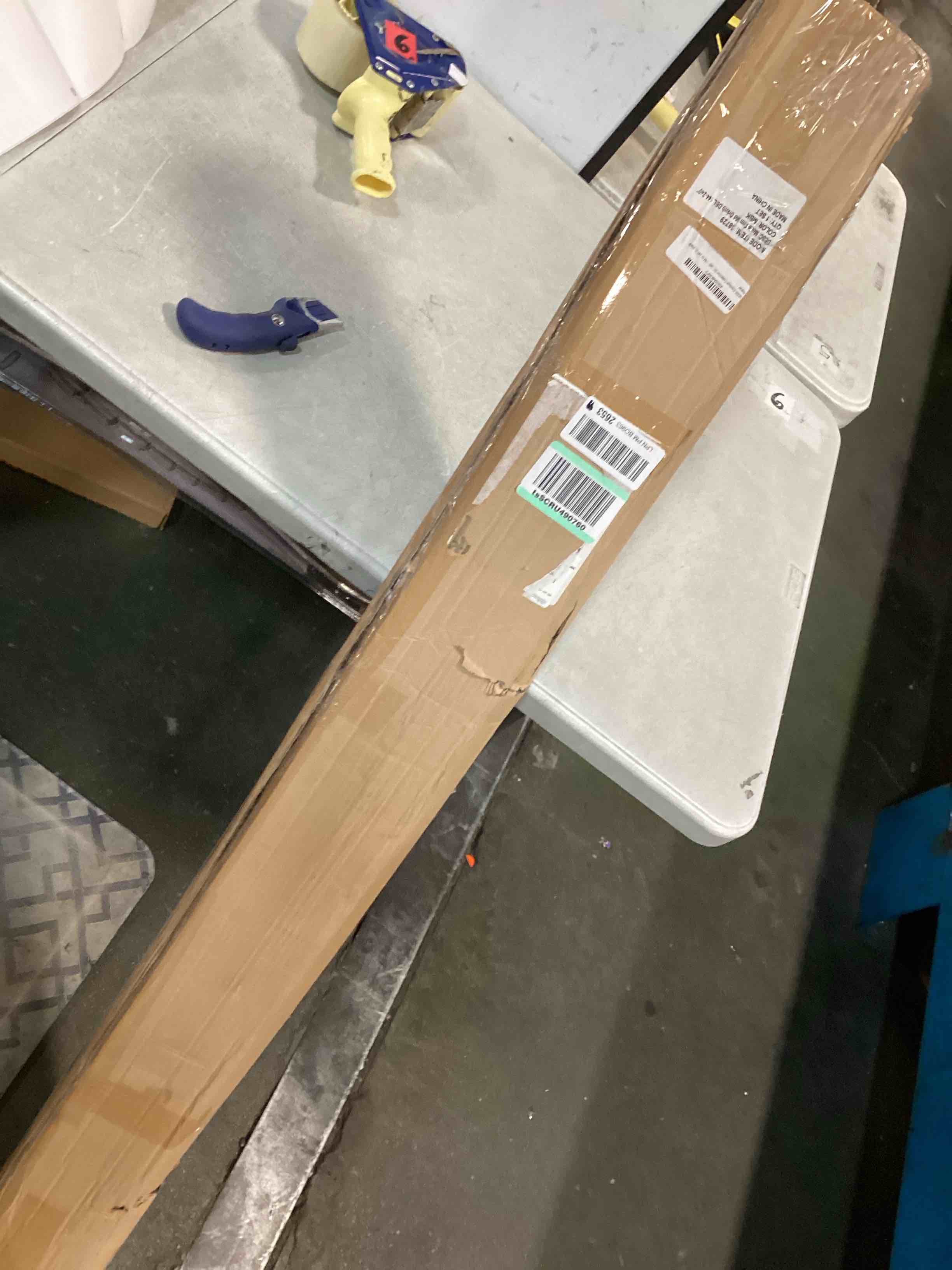 https://s3.amazonaws.com/lotting-images-prod/bidfta/GRA0164396_1730898728479.jpeg