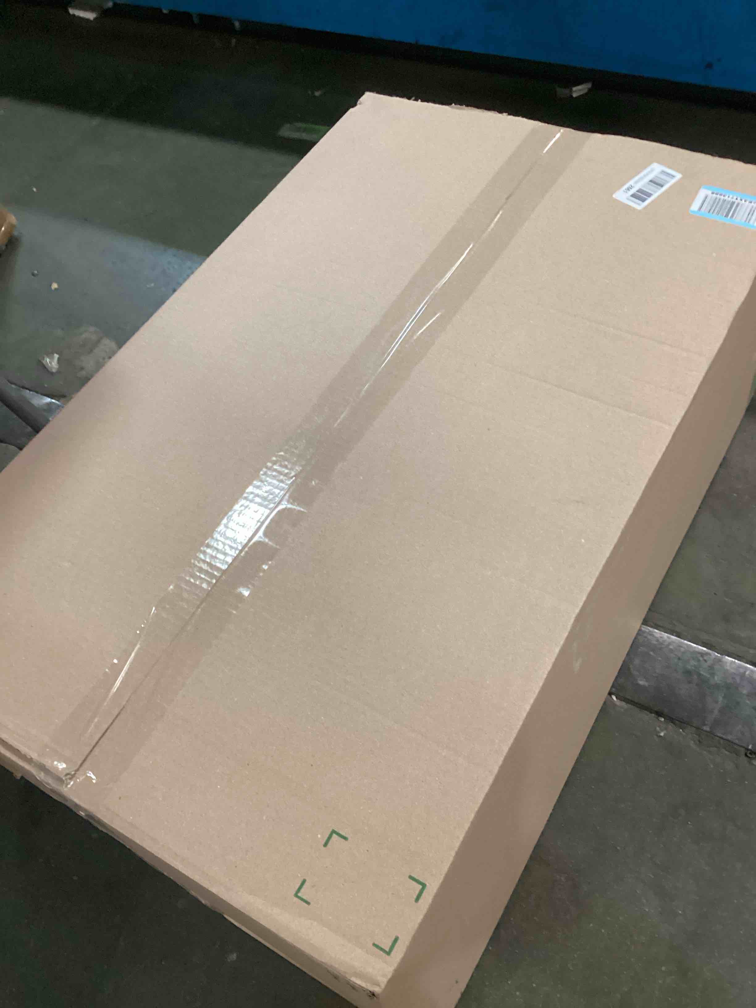 https://s3.amazonaws.com/lotting-images-prod/bidfta/GRA0164674_1730754335983.jpeg