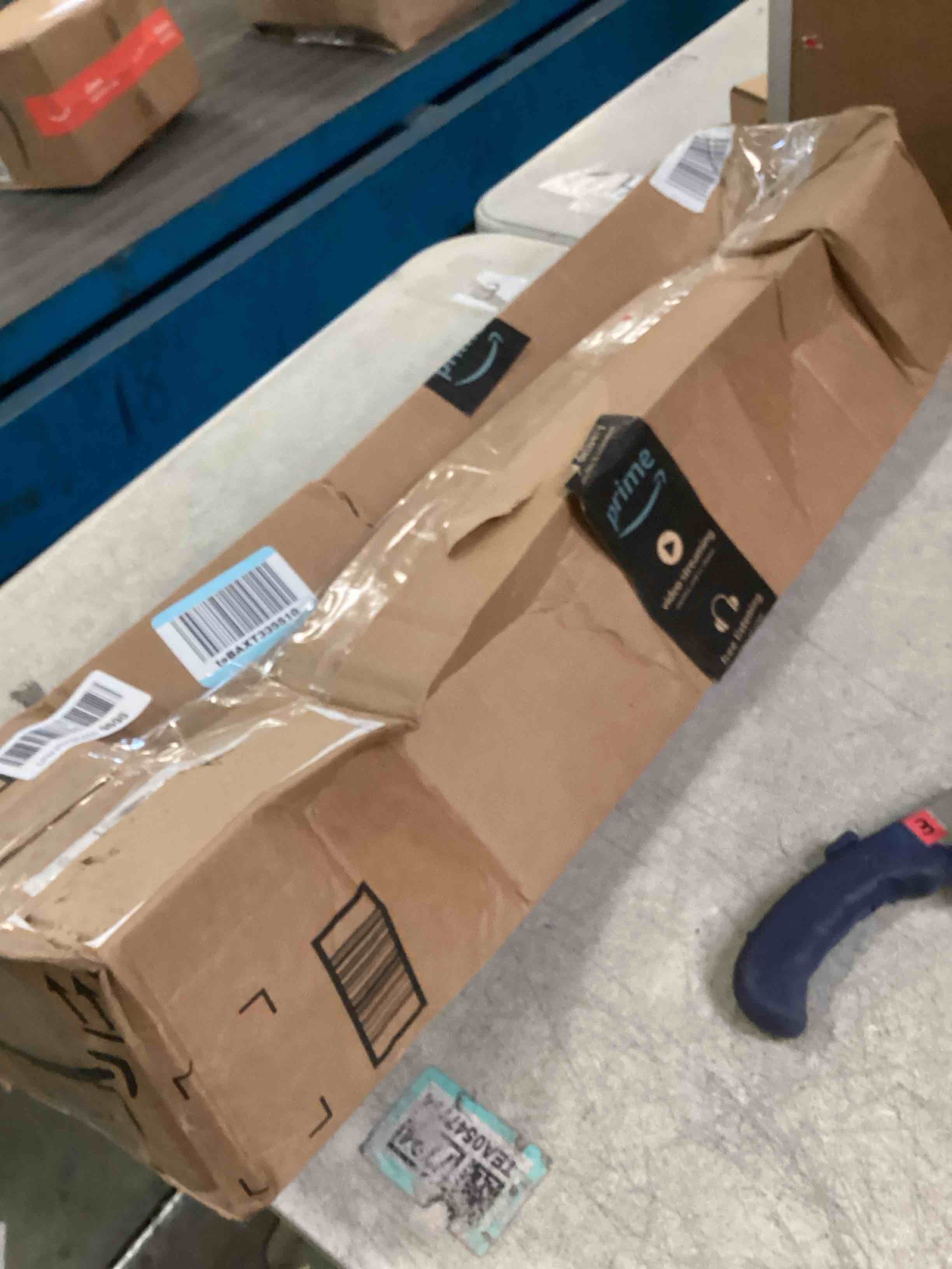 https://s3.amazonaws.com/lotting-images-prod/bidfta/GRA0165234_1730473426296.jpeg