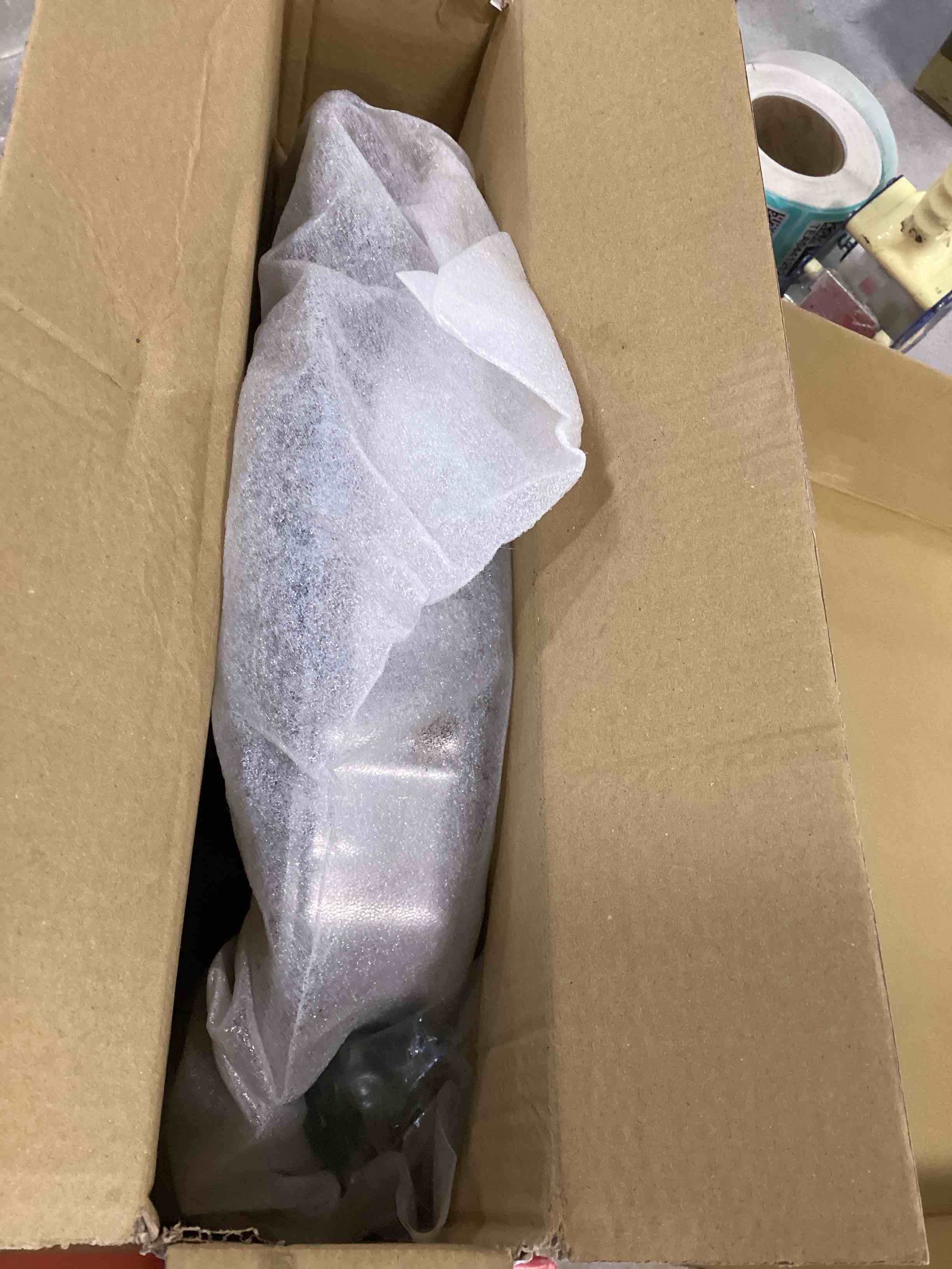 https://s3.amazonaws.com/lotting-images-prod/bidfta/GRA0165931_1730294011473.jpeg