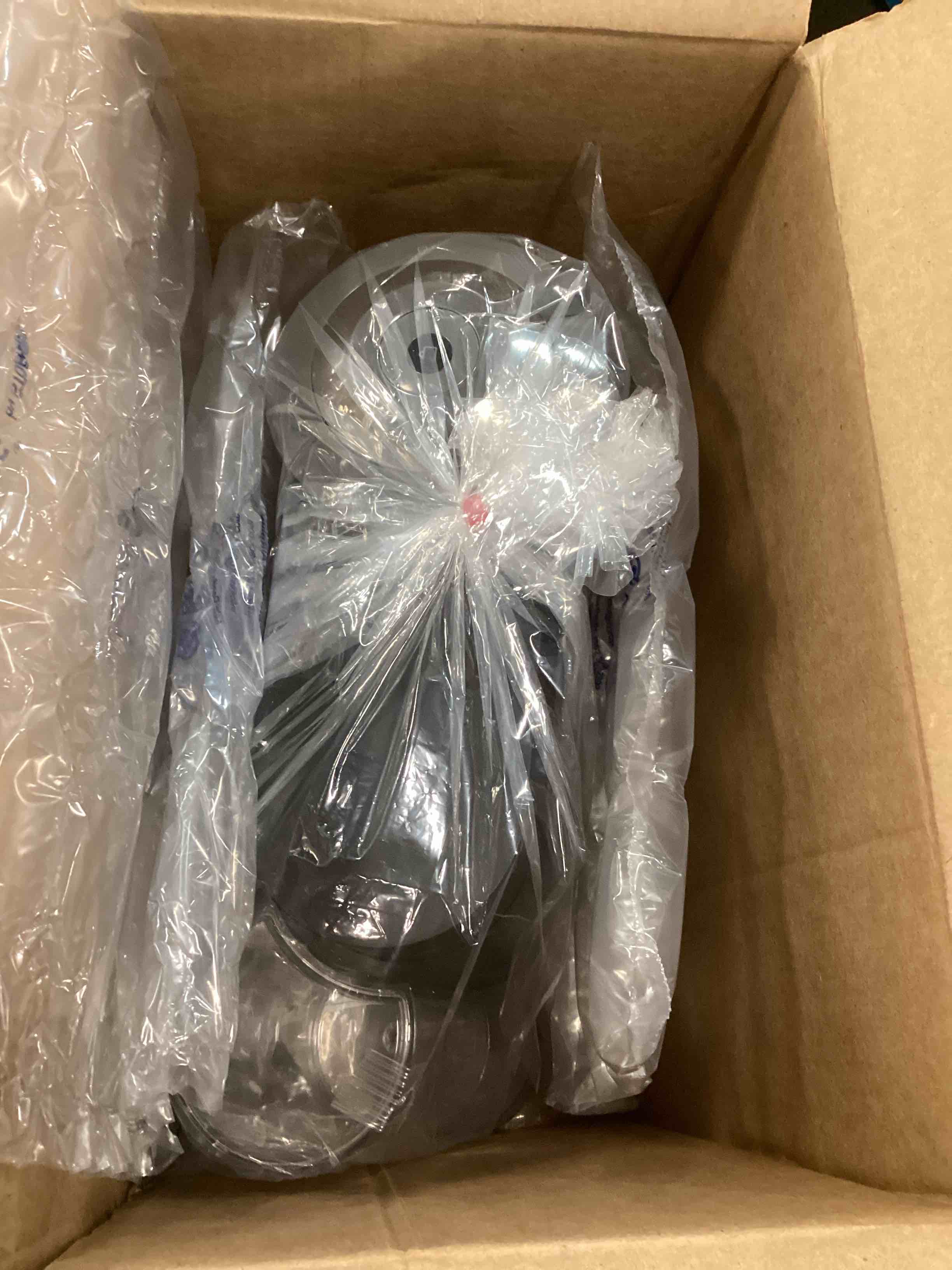 Nespresso Vertuo Next Coffee and Espresso Maker by De'Longhi