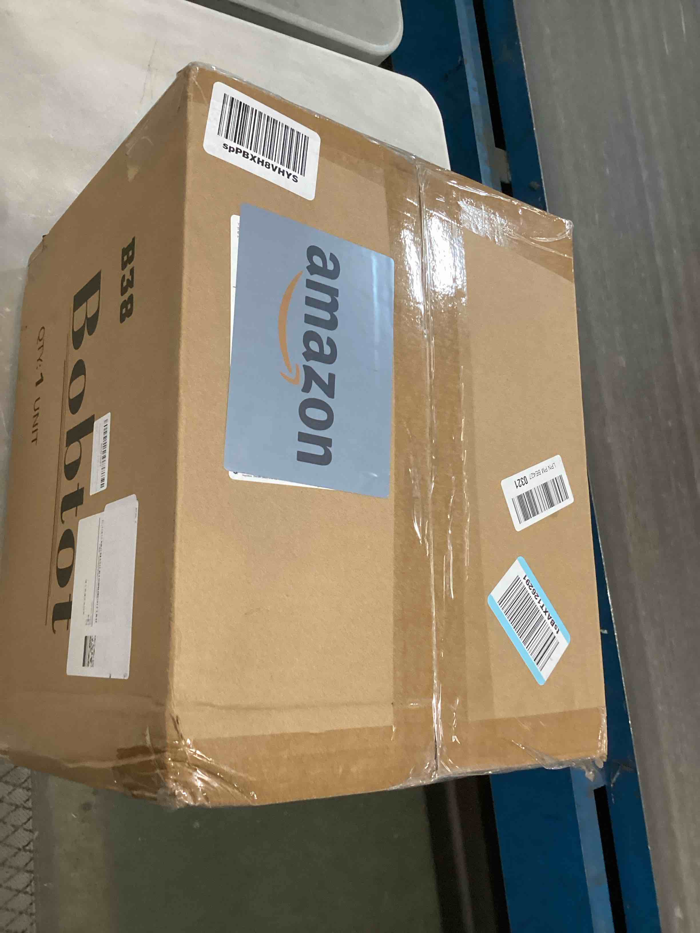 https://s3.amazonaws.com/lotting-images-prod/bidfta/GRA0167003_1728514329614.jpeg
