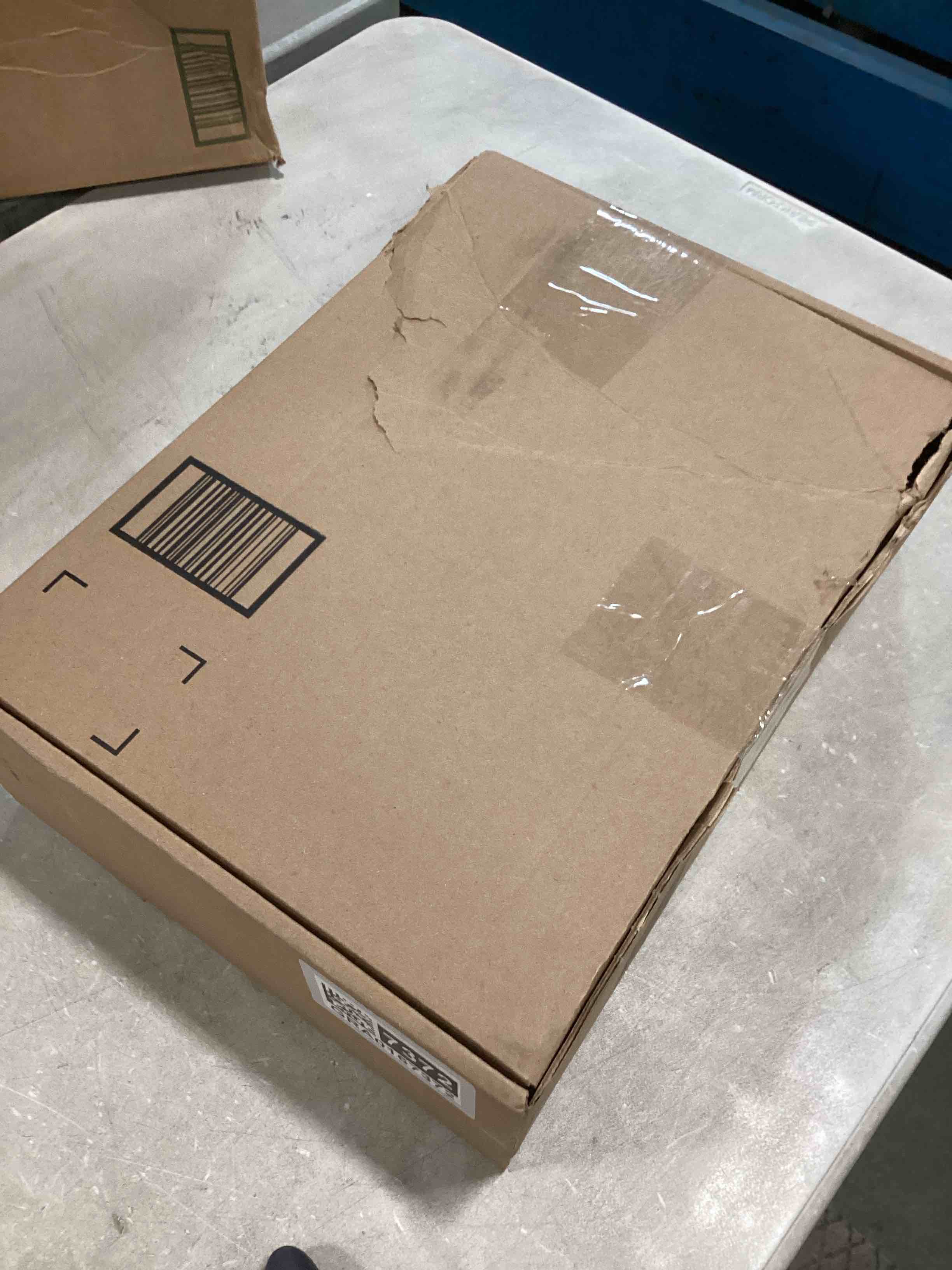 https://s3.amazonaws.com/lotting-images-prod/bidfta/GRA0167372_1728357588916.jpeg