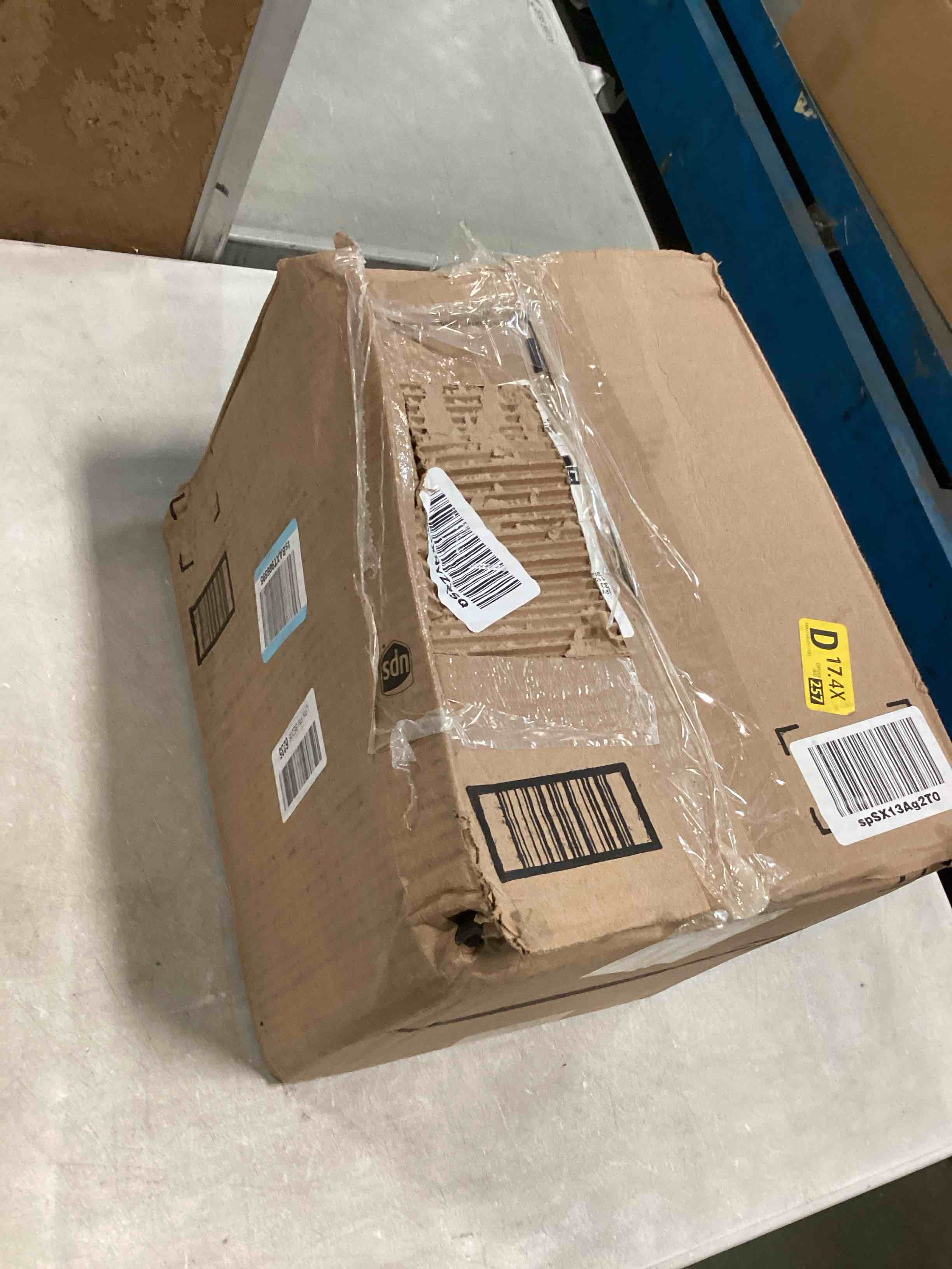 https://s3.amazonaws.com/lotting-images-prod/bidfta/GRA0167731_1728080593737.jpeg