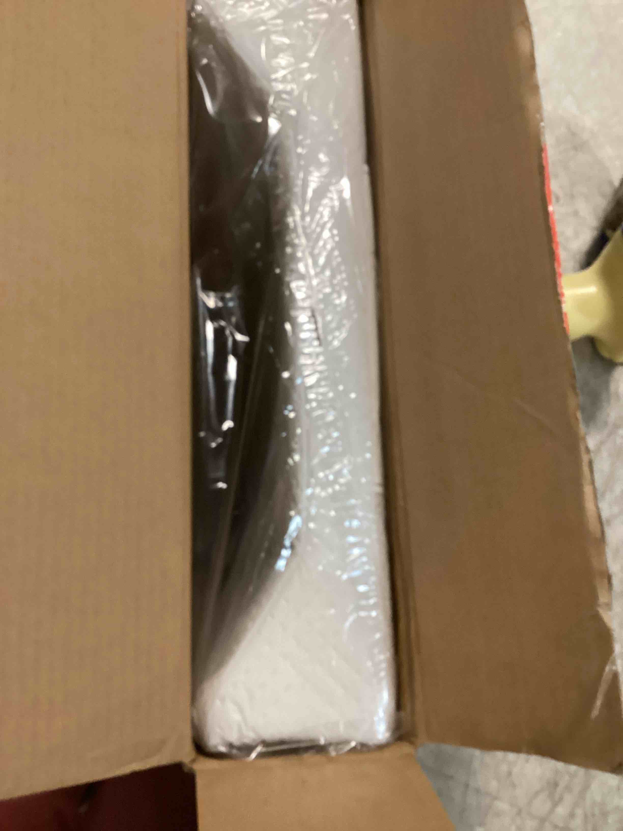 https://s3.amazonaws.com/lotting-images-prod/bidfta/GRA0168060_1732737368129.jpeg