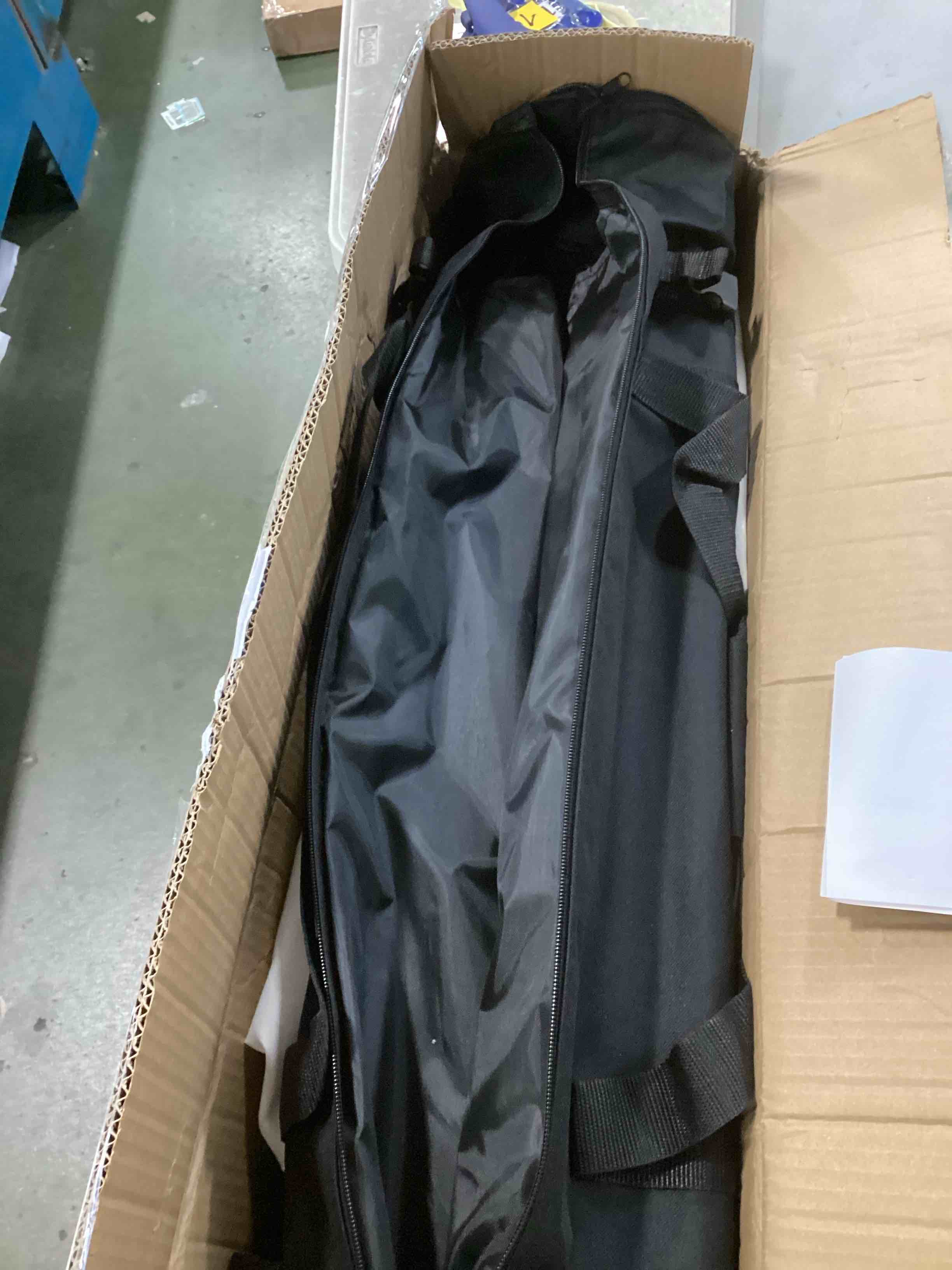 https://s3.amazonaws.com/lotting-images-prod/bidfta/GRA0168641_1732544331356.jpeg