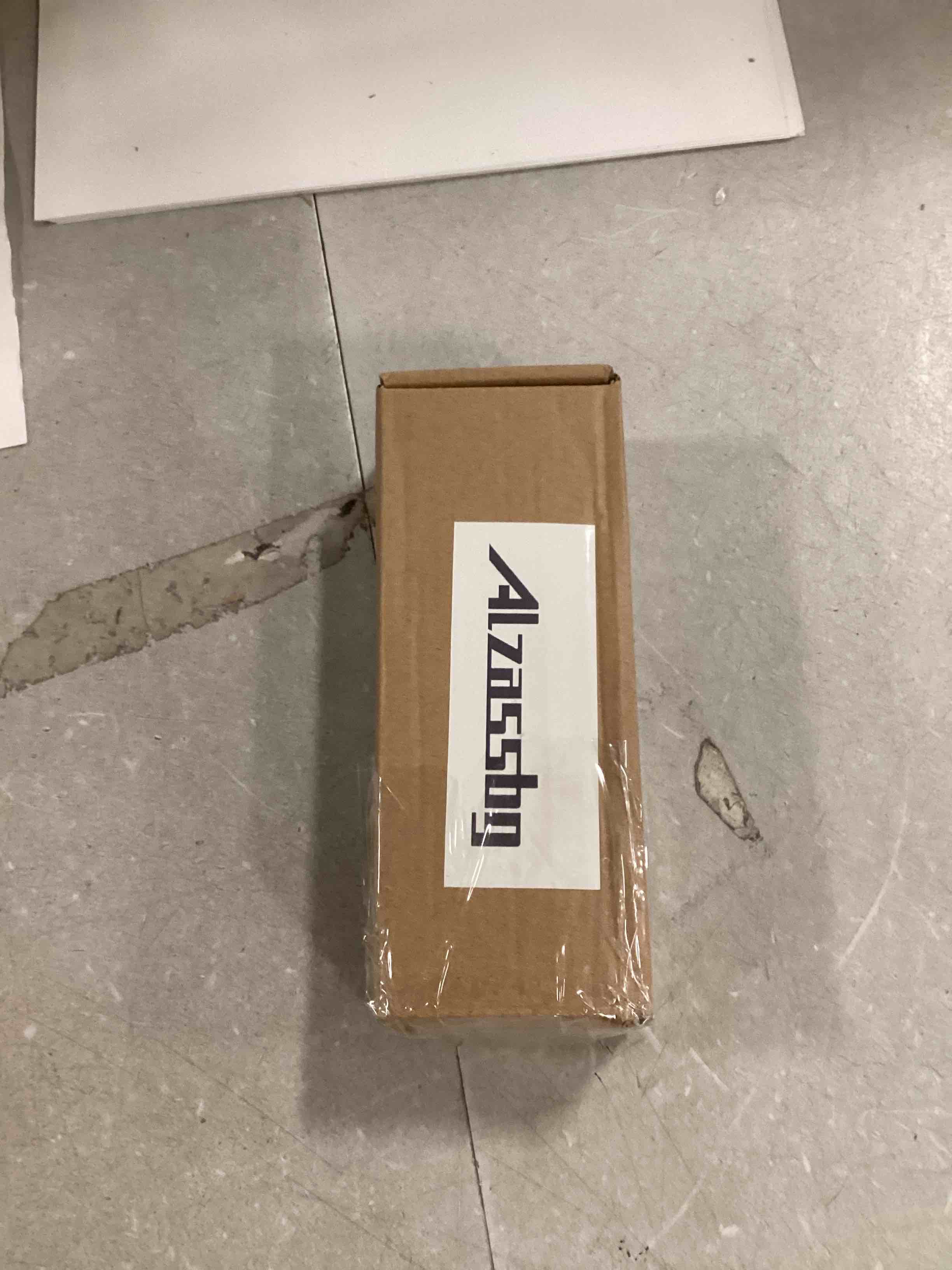 https://s3.amazonaws.com/lotting-images-prod/bidfta/GRA0169261_1732197205942.jpeg