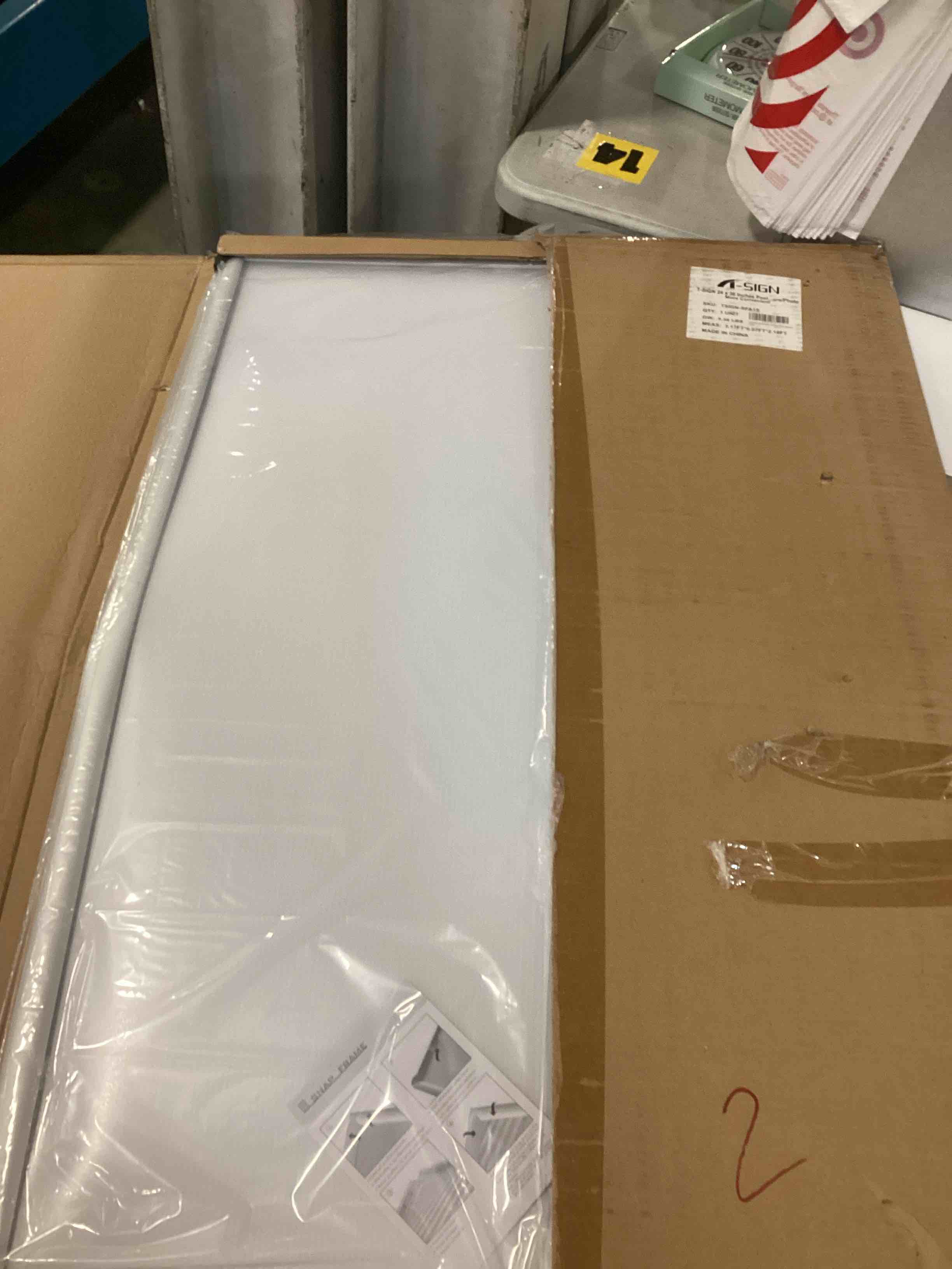 https://s3.amazonaws.com/lotting-images-prod/bidfta/GRA0169477_1732116838858.jpeg