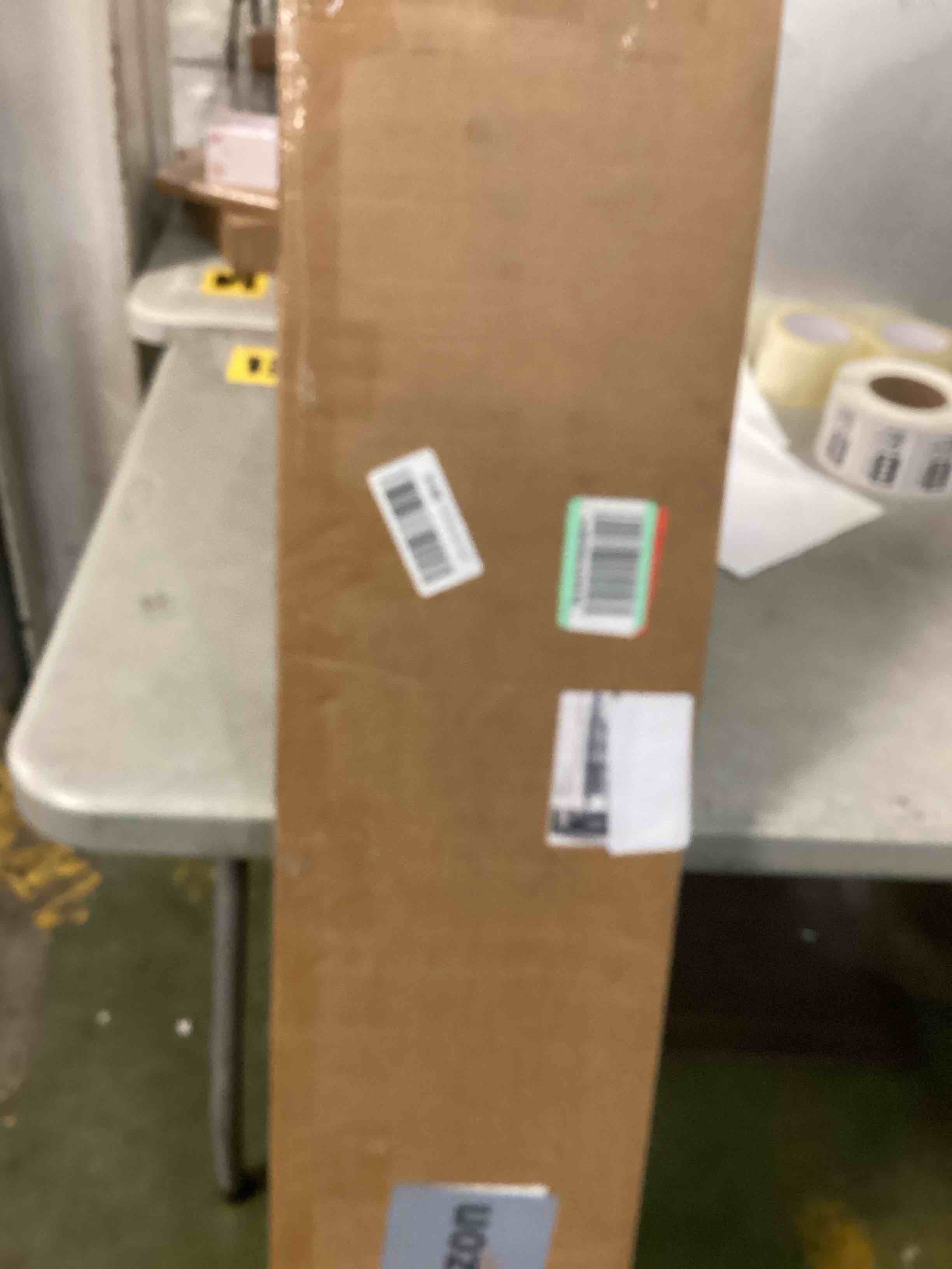 https://s3.amazonaws.com/lotting-images-prod/bidfta/GRA0169497_1732113328845.jpeg