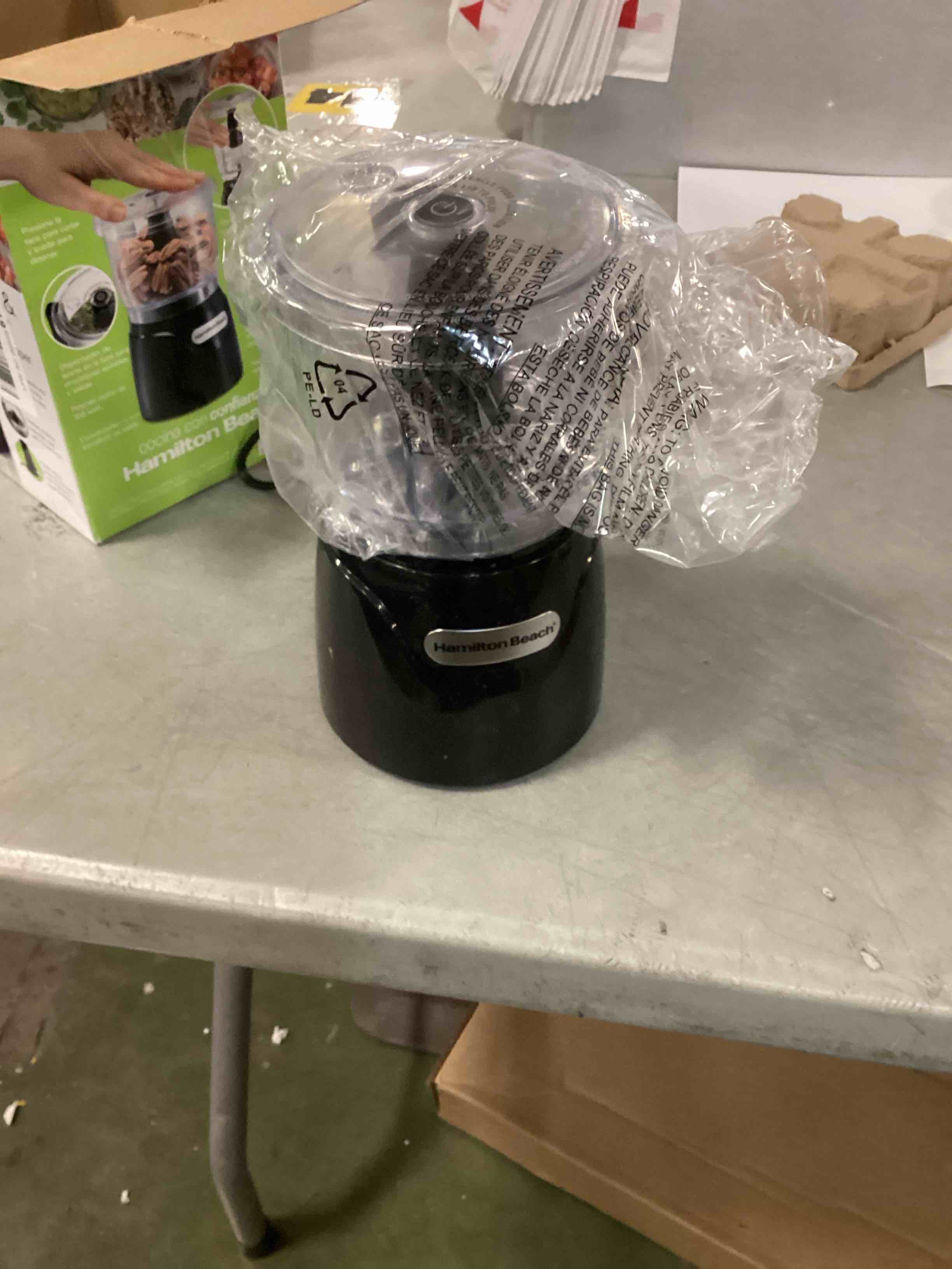 https://s3.amazonaws.com/lotting-images-prod/bidfta/GRA0169514_1732111451573.jpeg