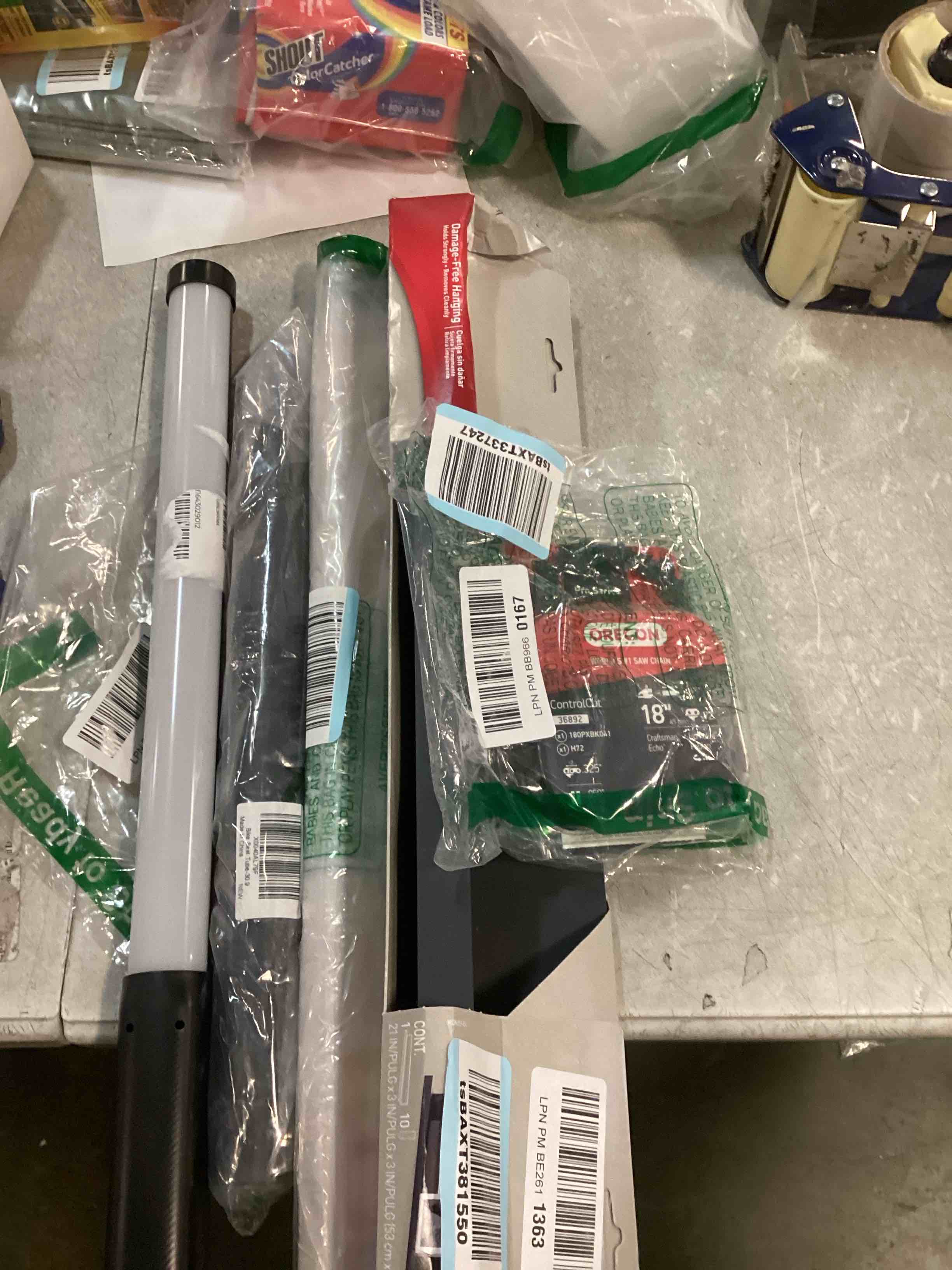 https://s3.amazonaws.com/lotting-images-prod/bidfta/GRA0169605_1732041506608.jpeg