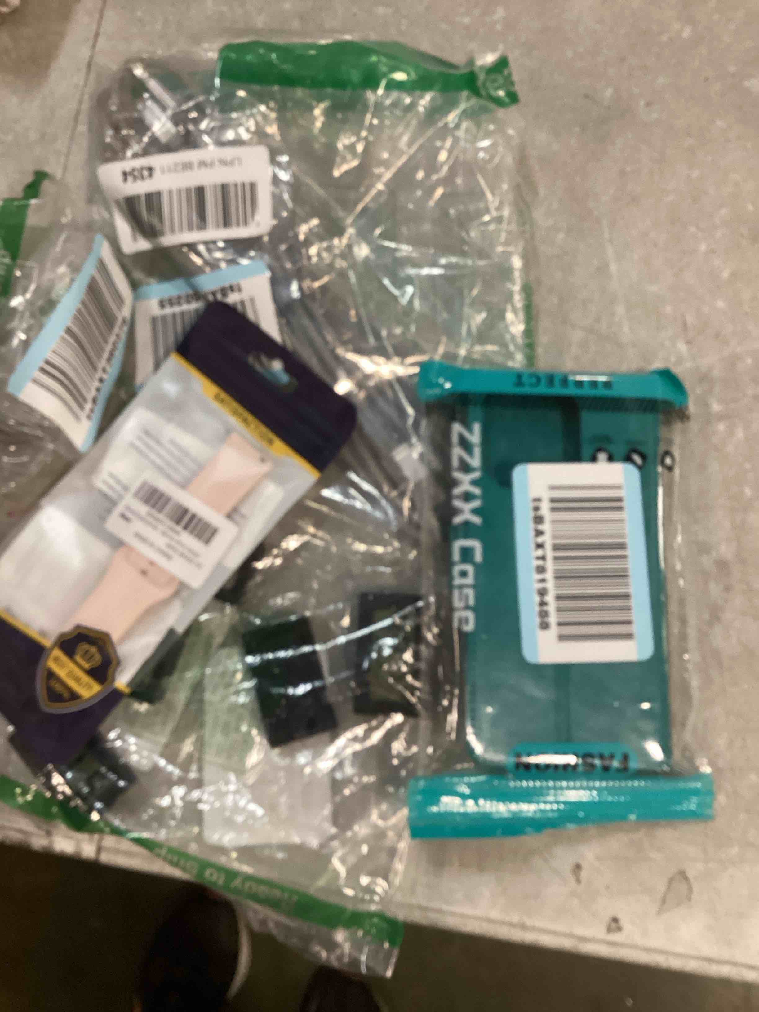 https://s3.amazonaws.com/lotting-images-prod/bidfta/GRA0169632_1732035589722.jpeg