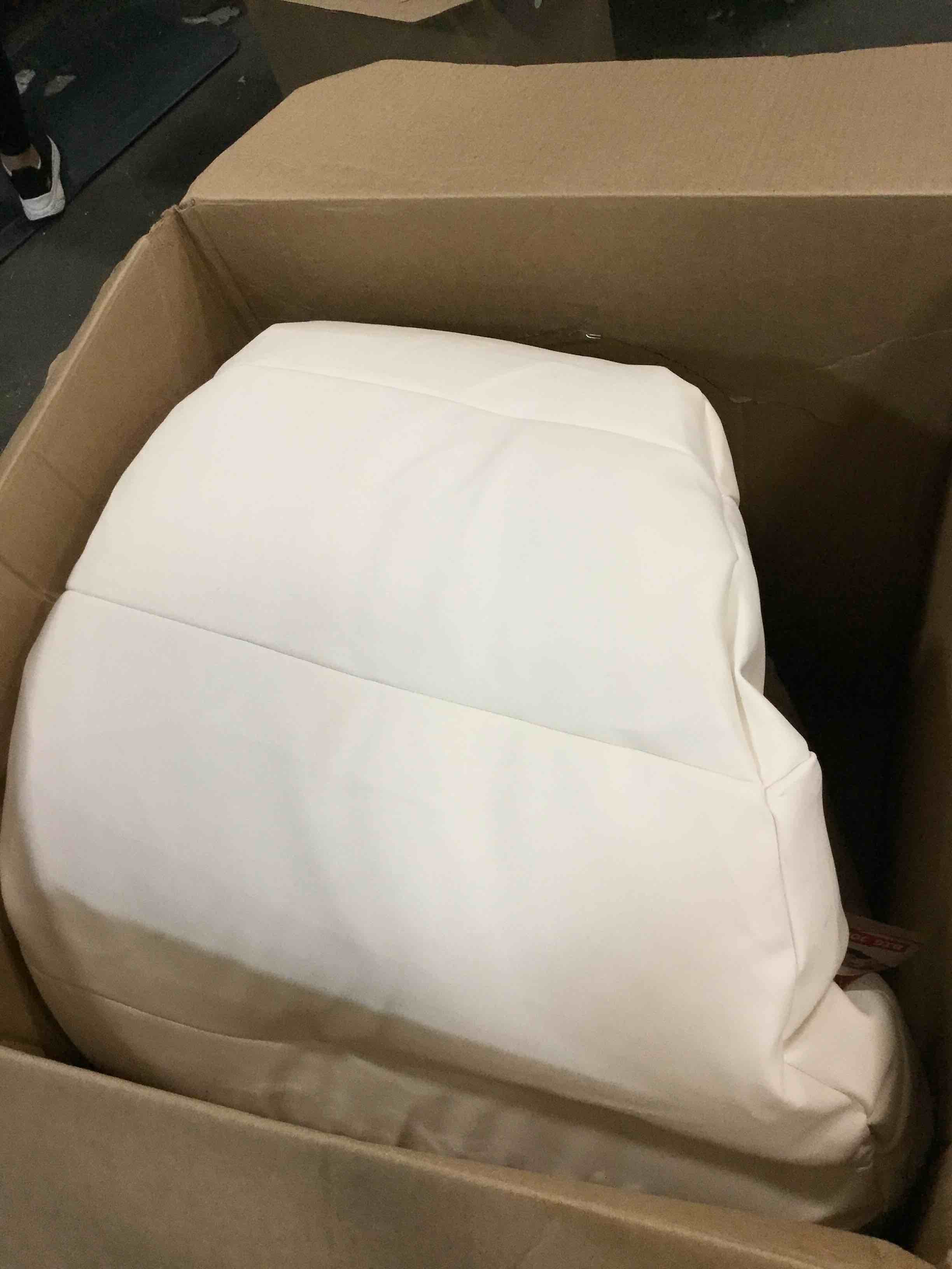 https://s3.amazonaws.com/lotting-images-prod/bidfta/GRA0170664_1731013607058.jpeg