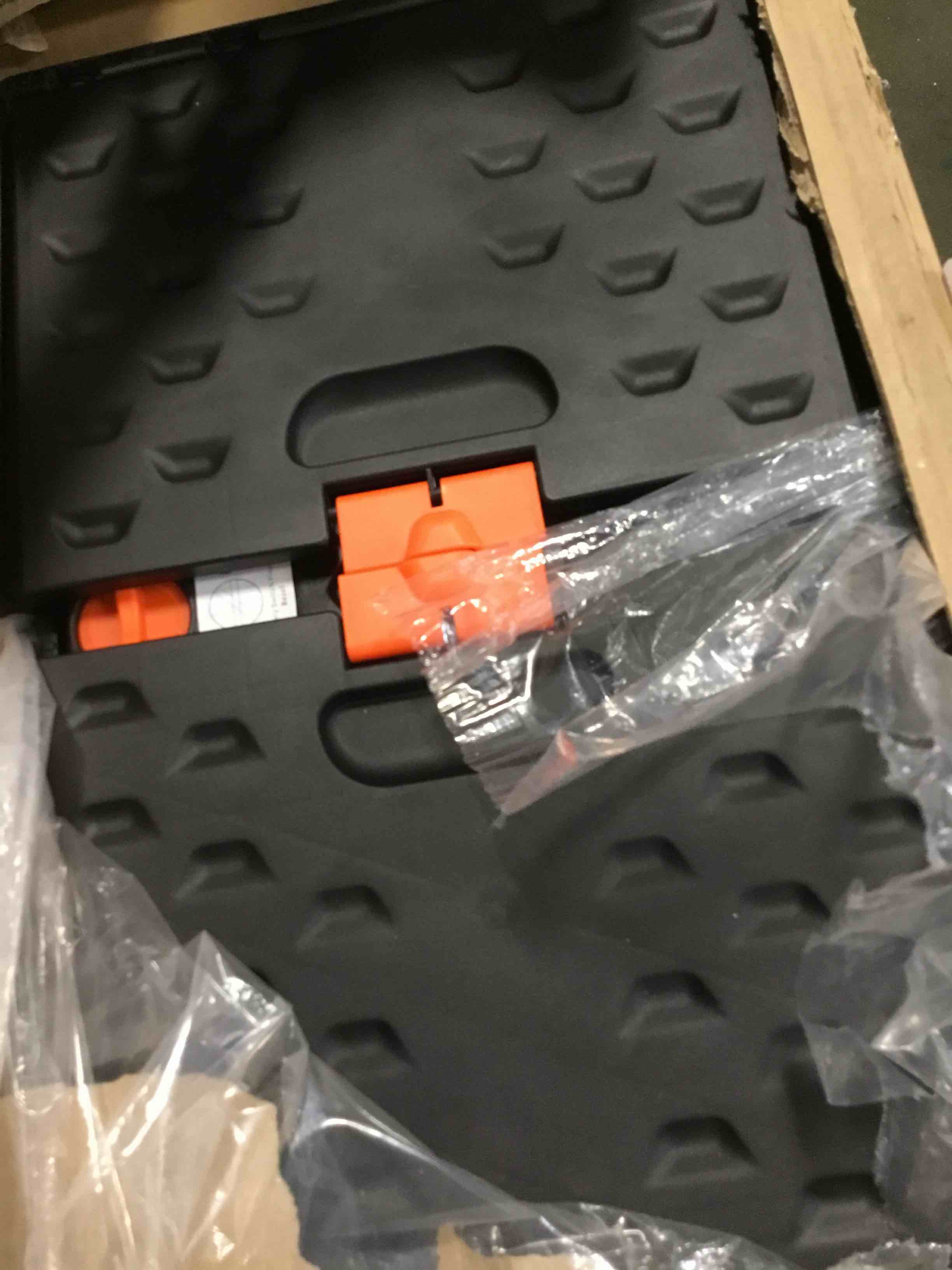 https://s3.amazonaws.com/lotting-images-prod/bidfta/GRA0171559_1730490592131.jpeg
