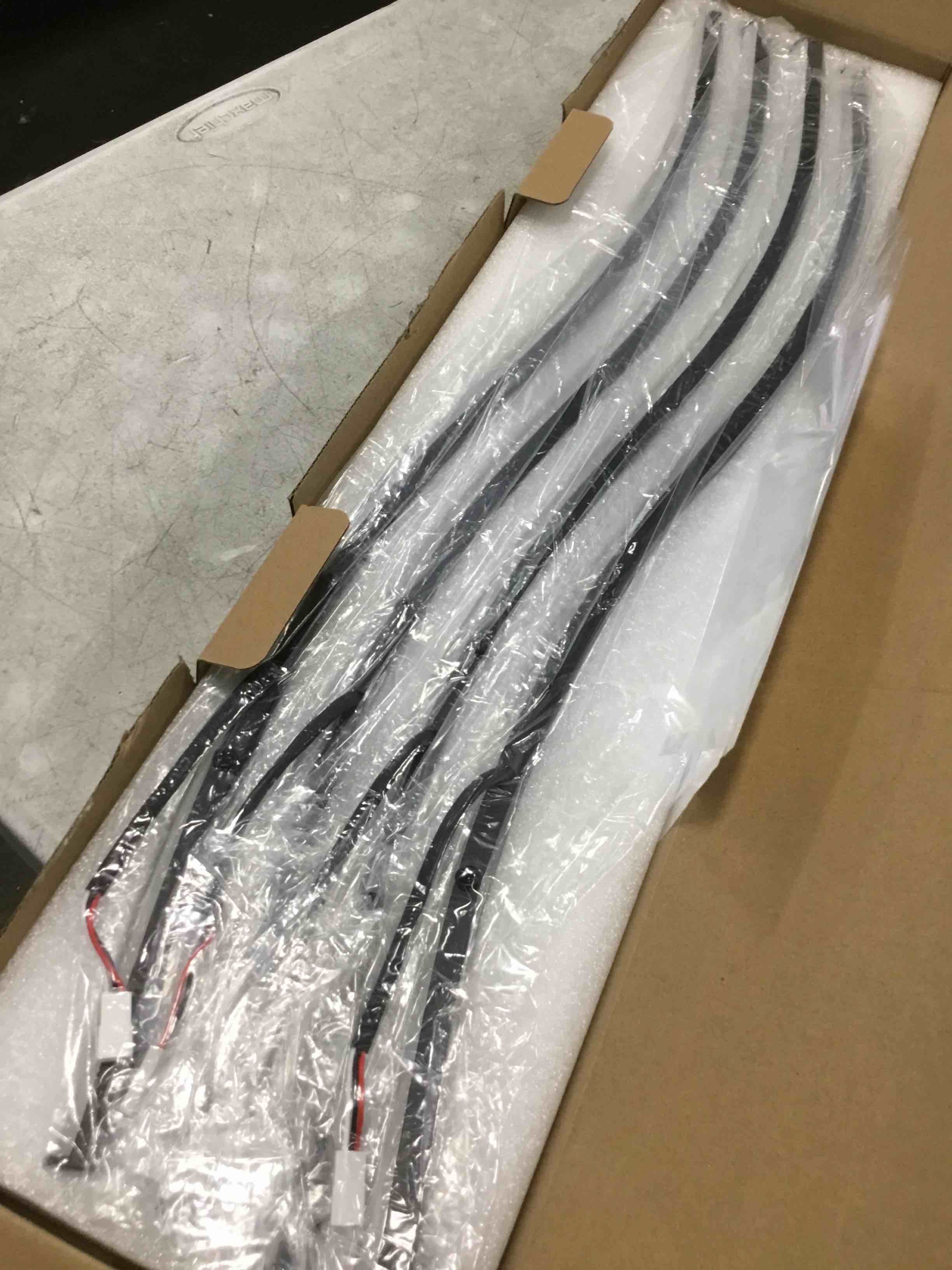 https://s3.amazonaws.com/lotting-images-prod/bidfta/GRA0171729_1730465885377.jpeg