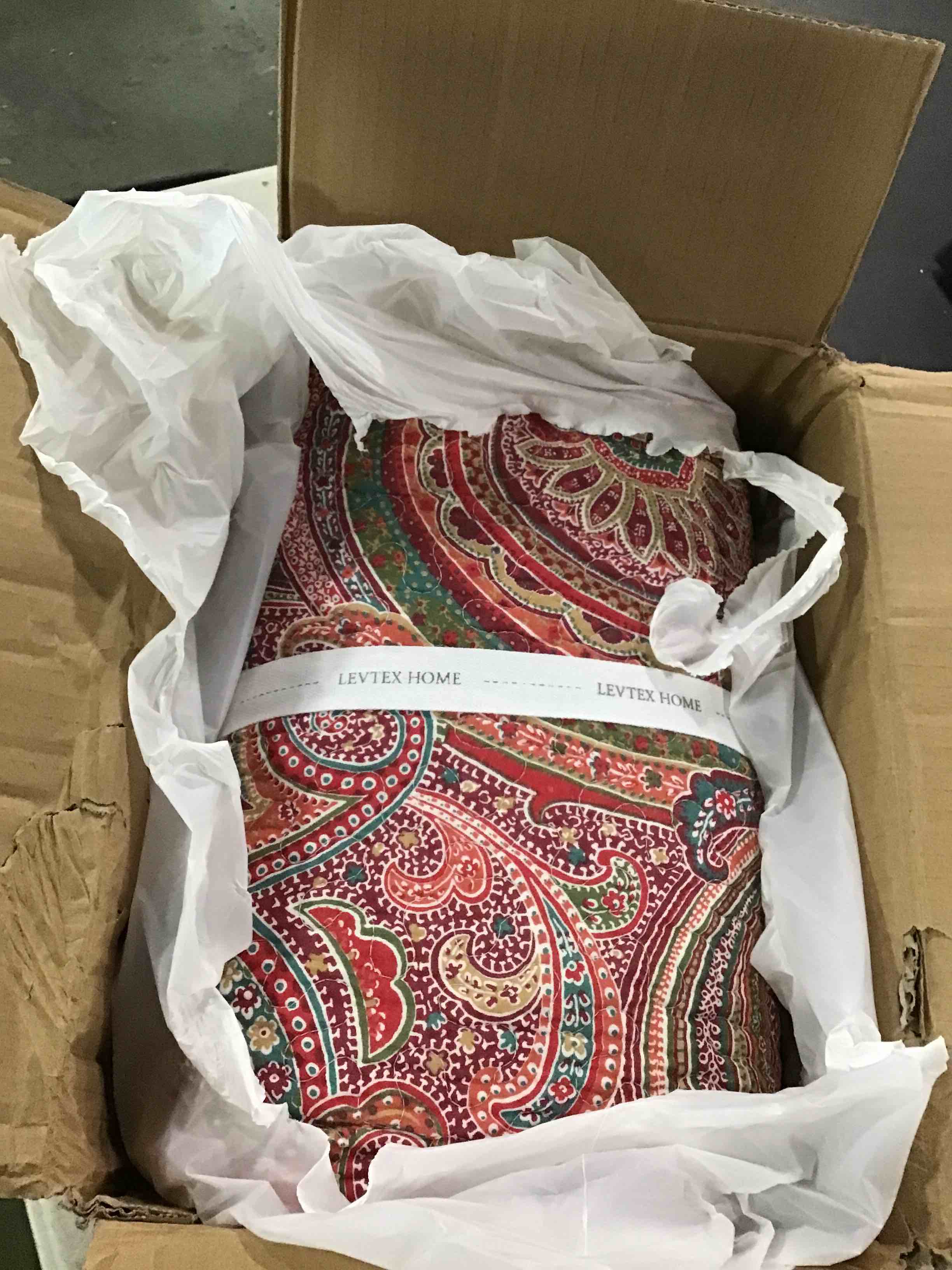https://s3.amazonaws.com/lotting-images-prod/bidfta/GRA0172859_1730831845165.jpeg