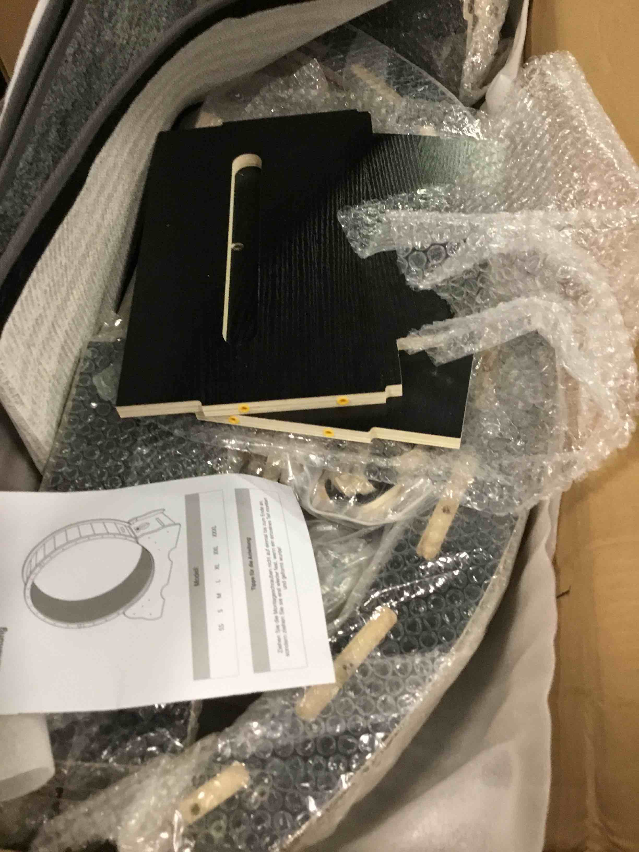 https://s3.amazonaws.com/lotting-images-prod/bidfta/GRA0173460_1729779940501.jpeg