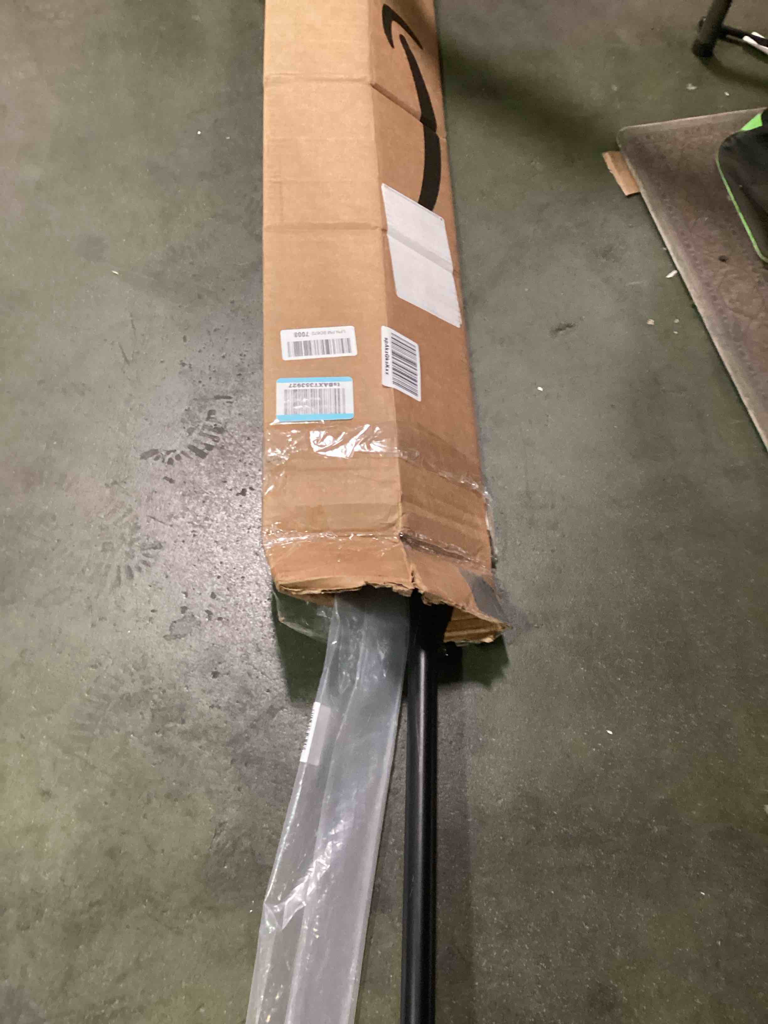 https://s3.amazonaws.com/lotting-images-prod/bidfta/GRA0173545_1729711851296.jpeg