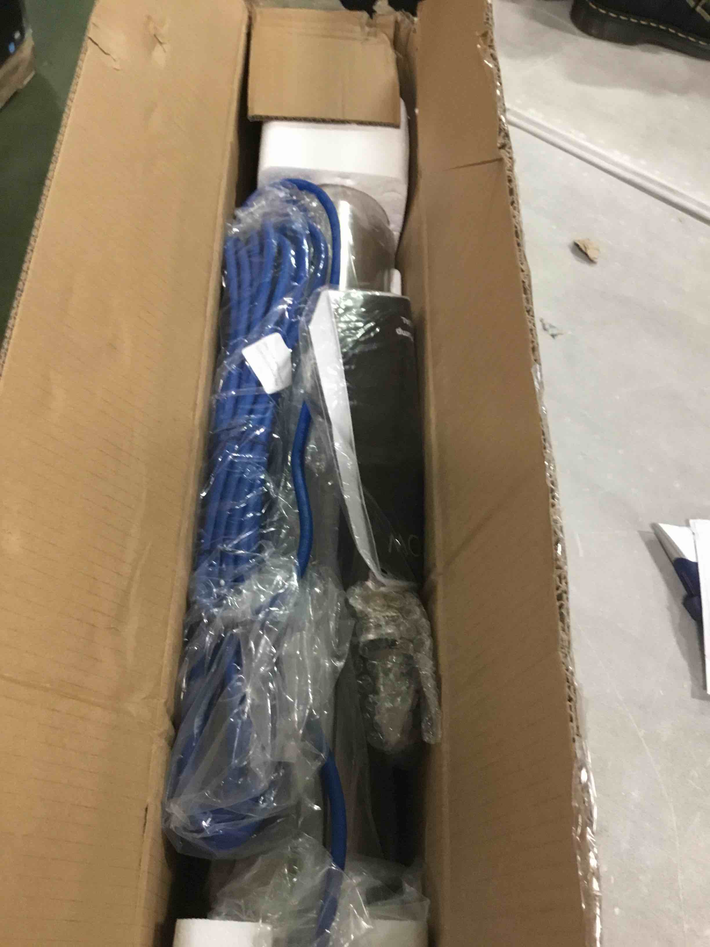 https://s3.amazonaws.com/lotting-images-prod/bidfta/GRA0173607_1729705465377.jpeg