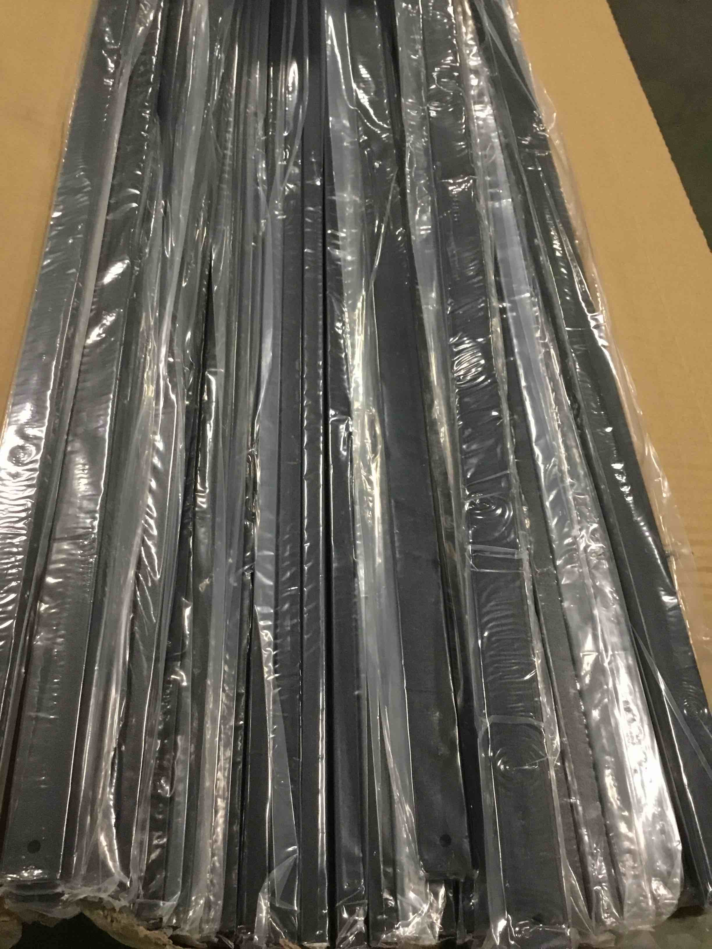 https://s3.amazonaws.com/lotting-images-prod/bidfta/GRA0173760_1729681963045.jpeg