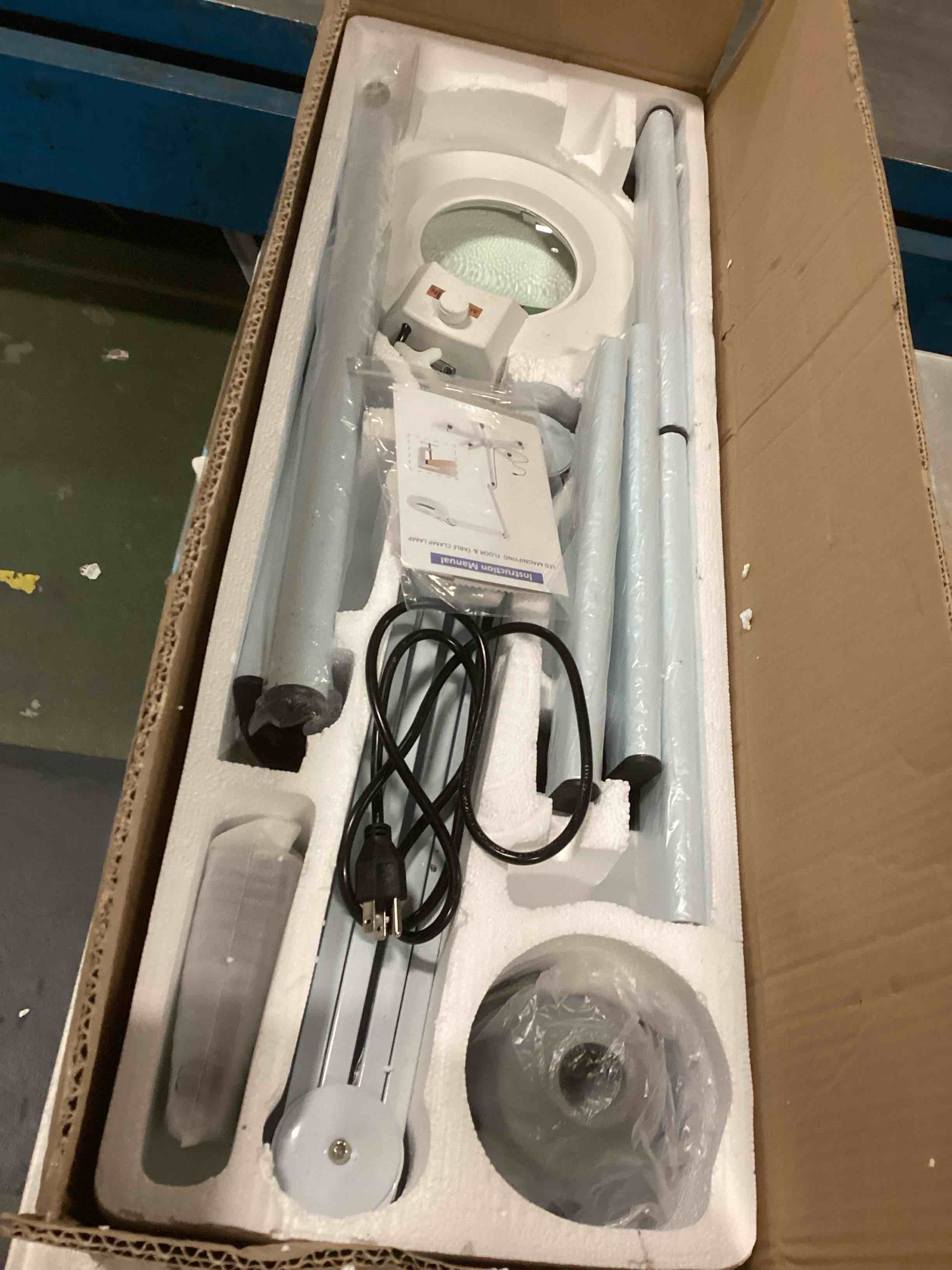 https://s3.amazonaws.com/lotting-images-prod/bidfta/GRA0174019_1733141619983.jpeg
