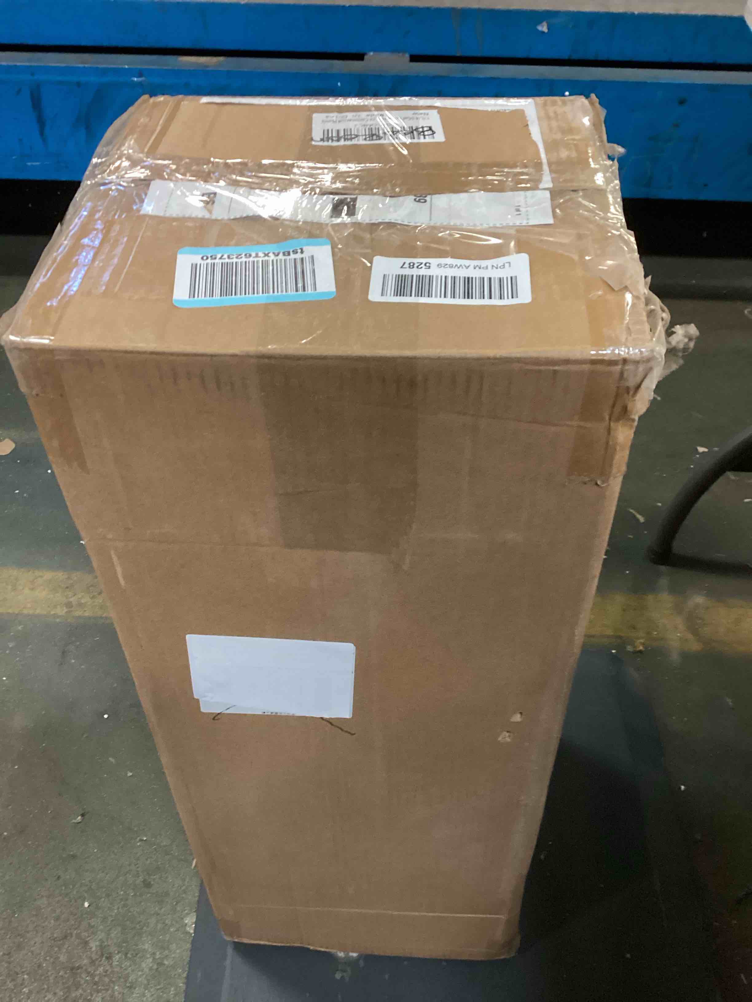 https://s3.amazonaws.com/lotting-images-prod/bidfta/GRA0174755_1732649325371.jpeg