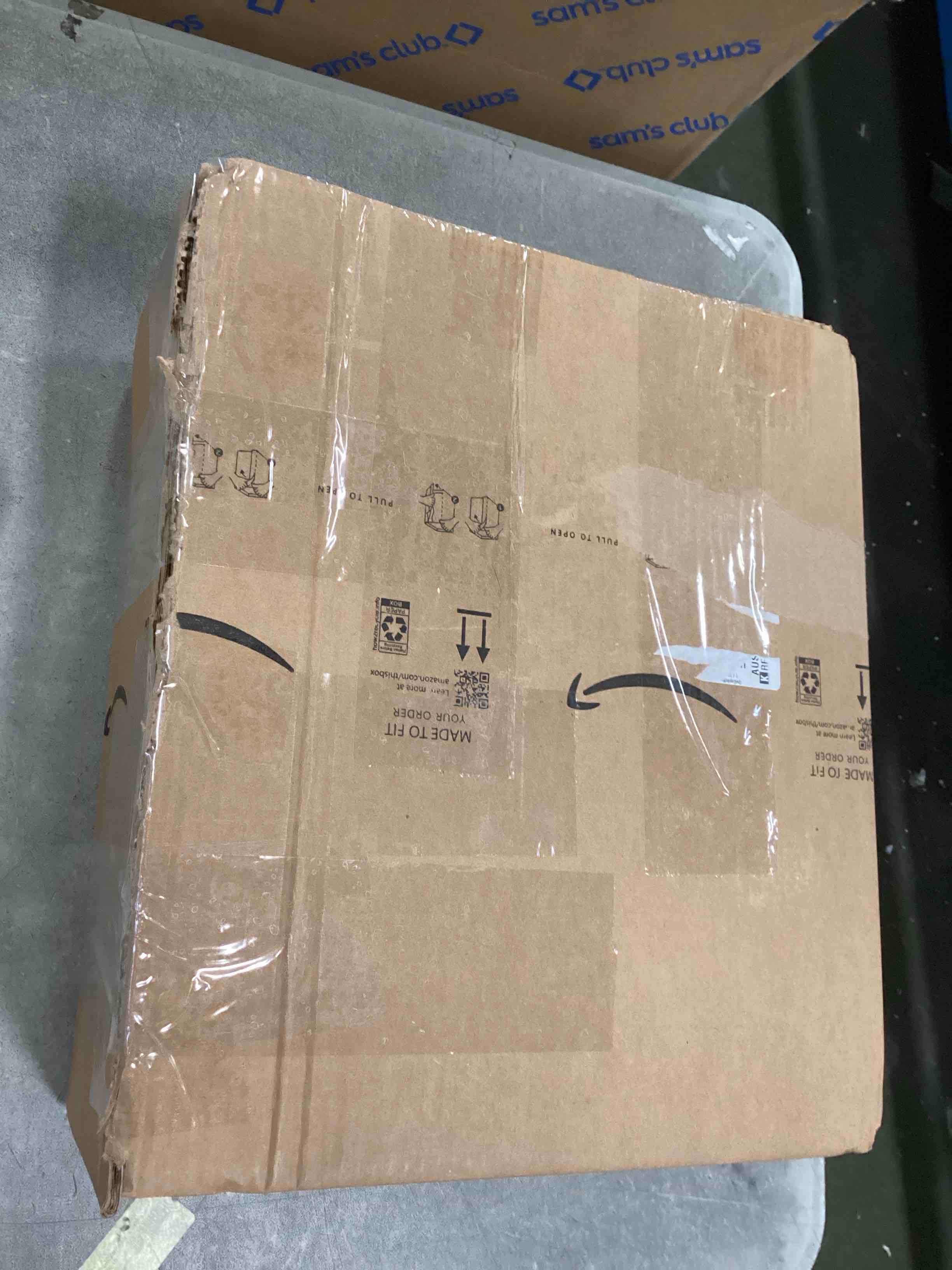 https://s3.amazonaws.com/lotting-images-prod/bidfta/GRA0175515_1732213968829.jpeg