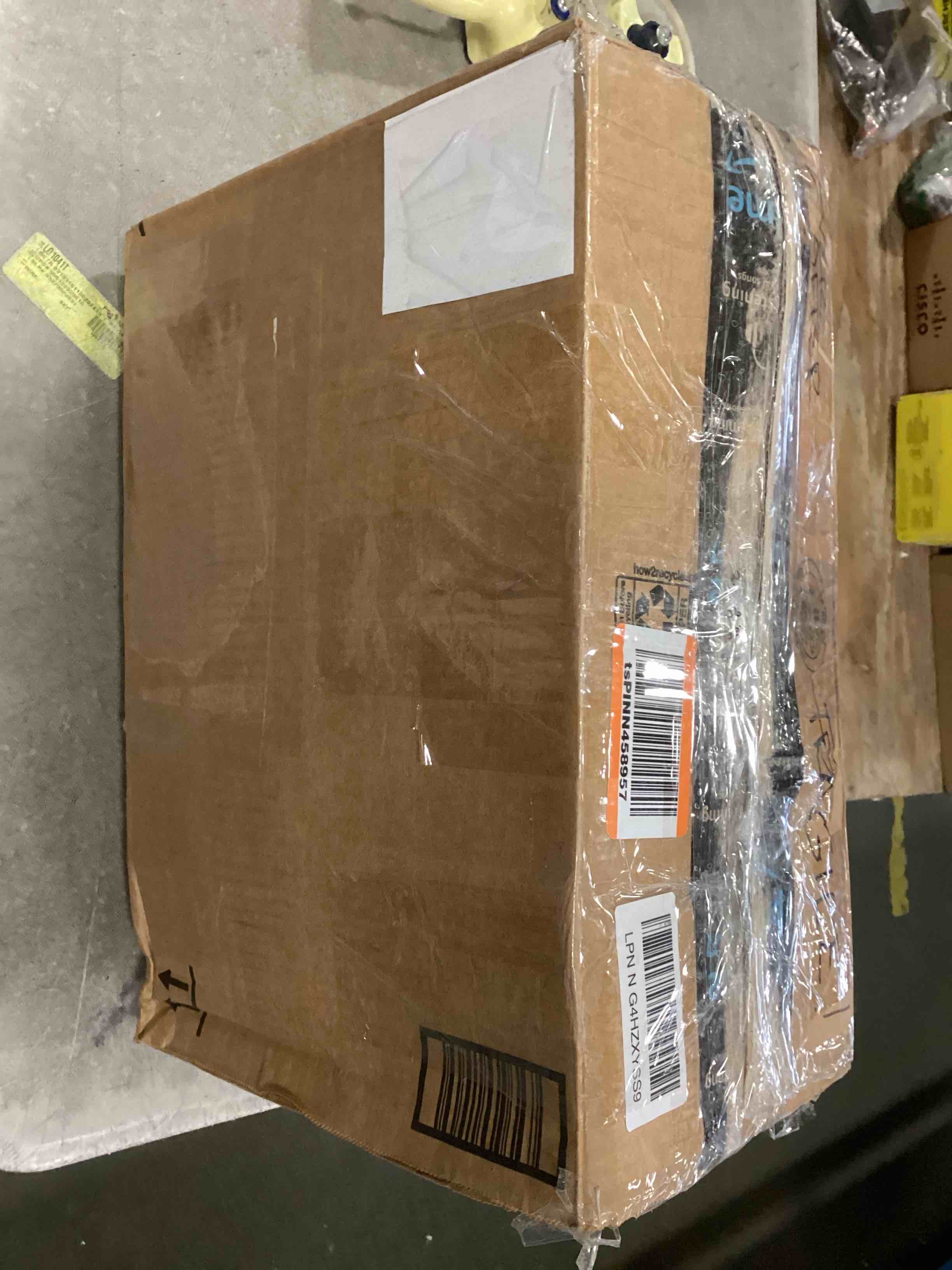 https://s3.amazonaws.com/lotting-images-prod/bidfta/GRA0175581_1732204397924.jpeg