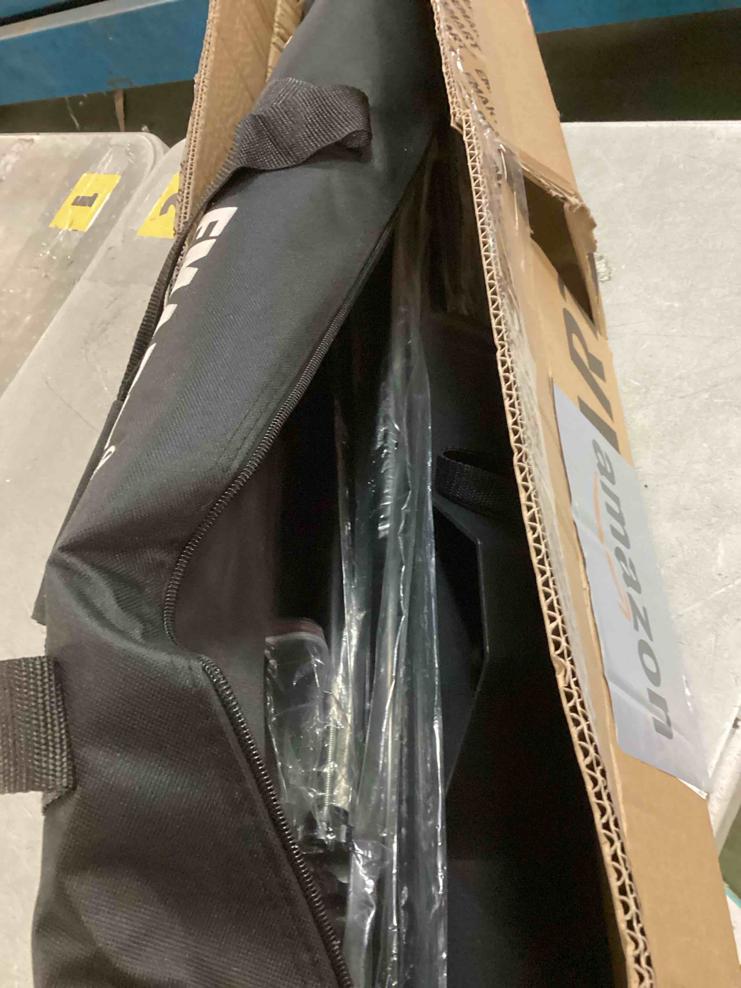 https://s3.amazonaws.com/lotting-images-prod/bidfta/GRA0176224_1734066169225.jpeg