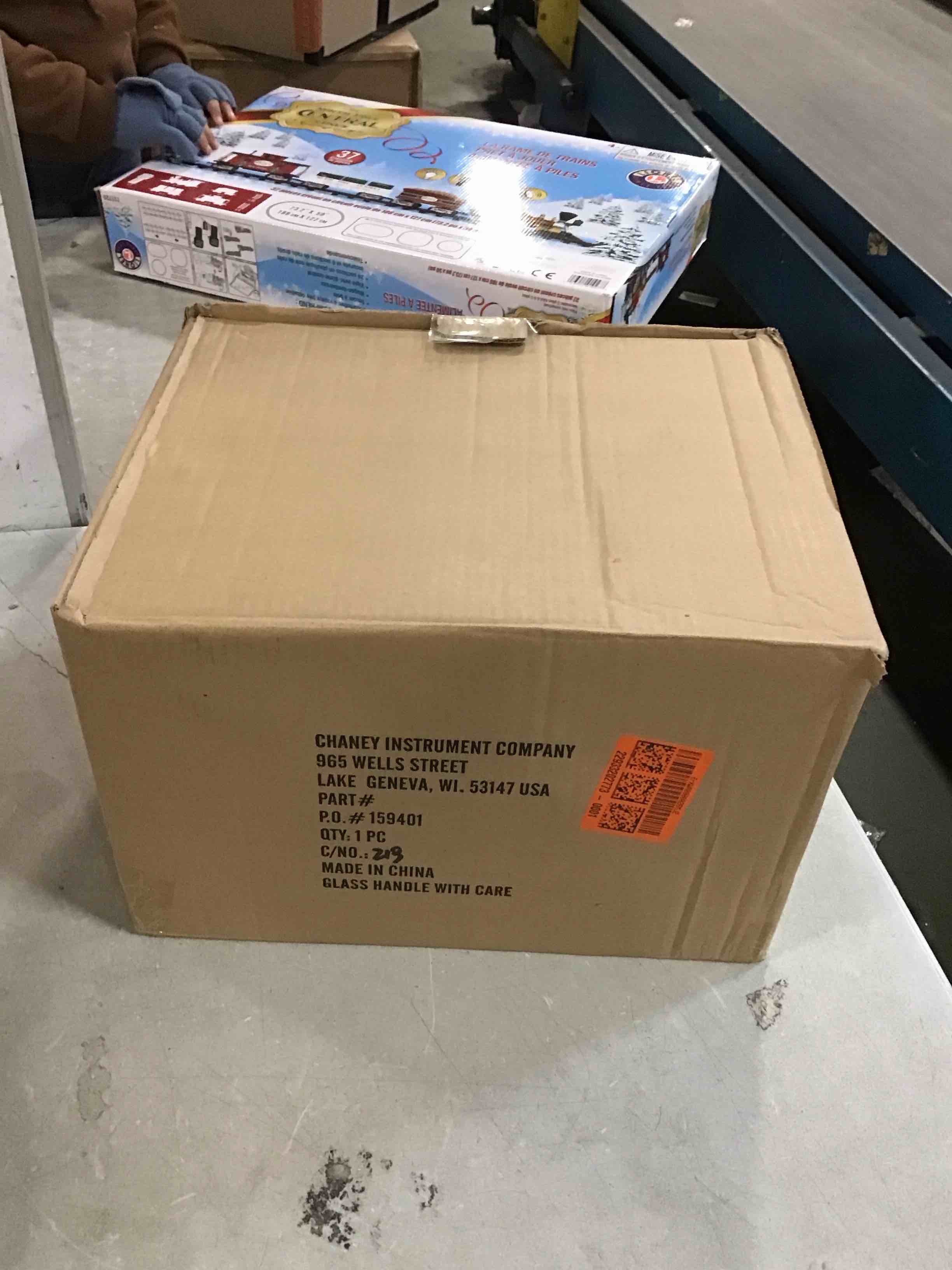https://s3.amazonaws.com/lotting-images-prod/bidfta/GRA0176409_1733978503793.jpeg