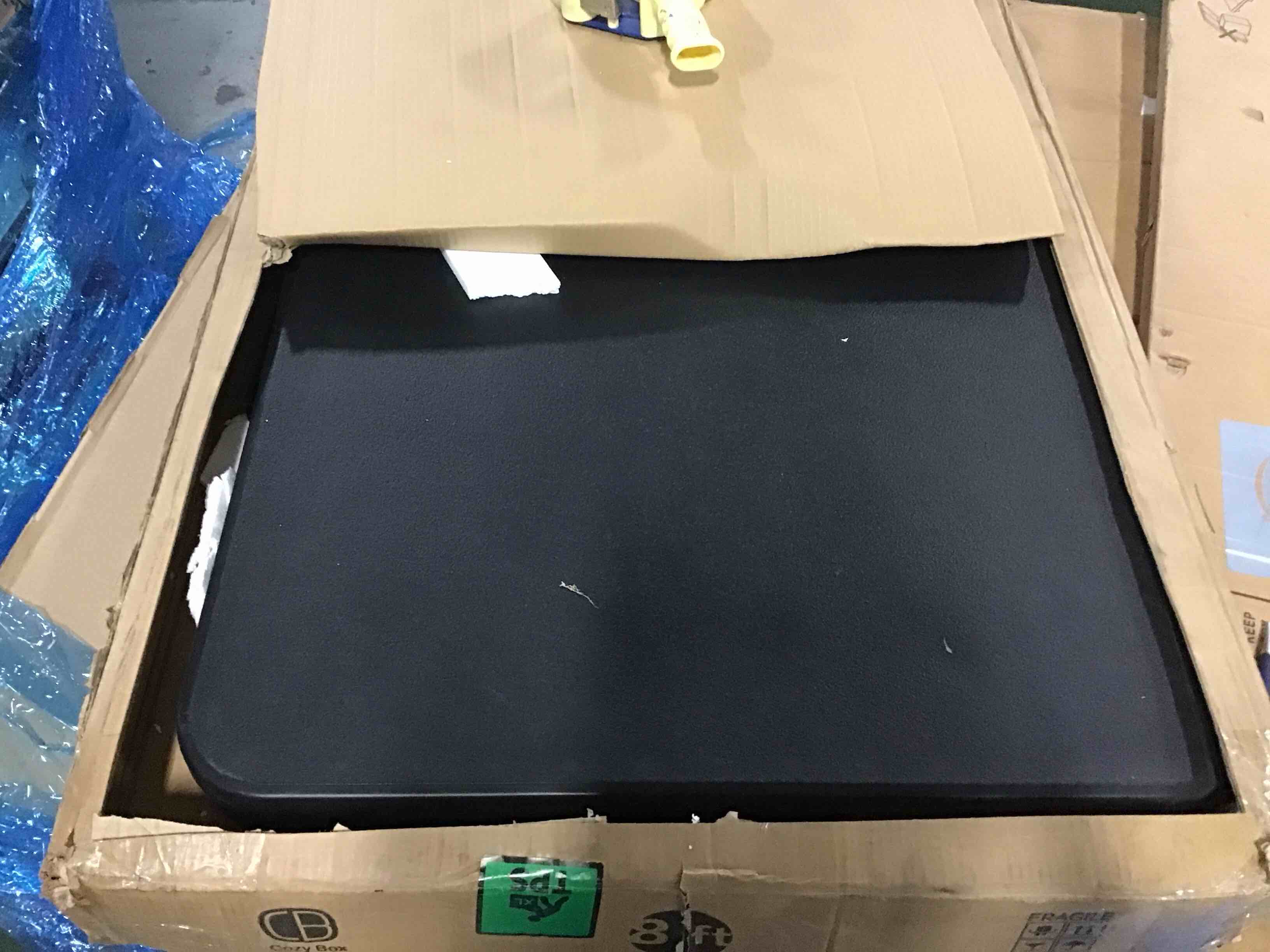 https://s3.amazonaws.com/lotting-images-prod/bidfta/GRA0176643_1733870663275.jpeg