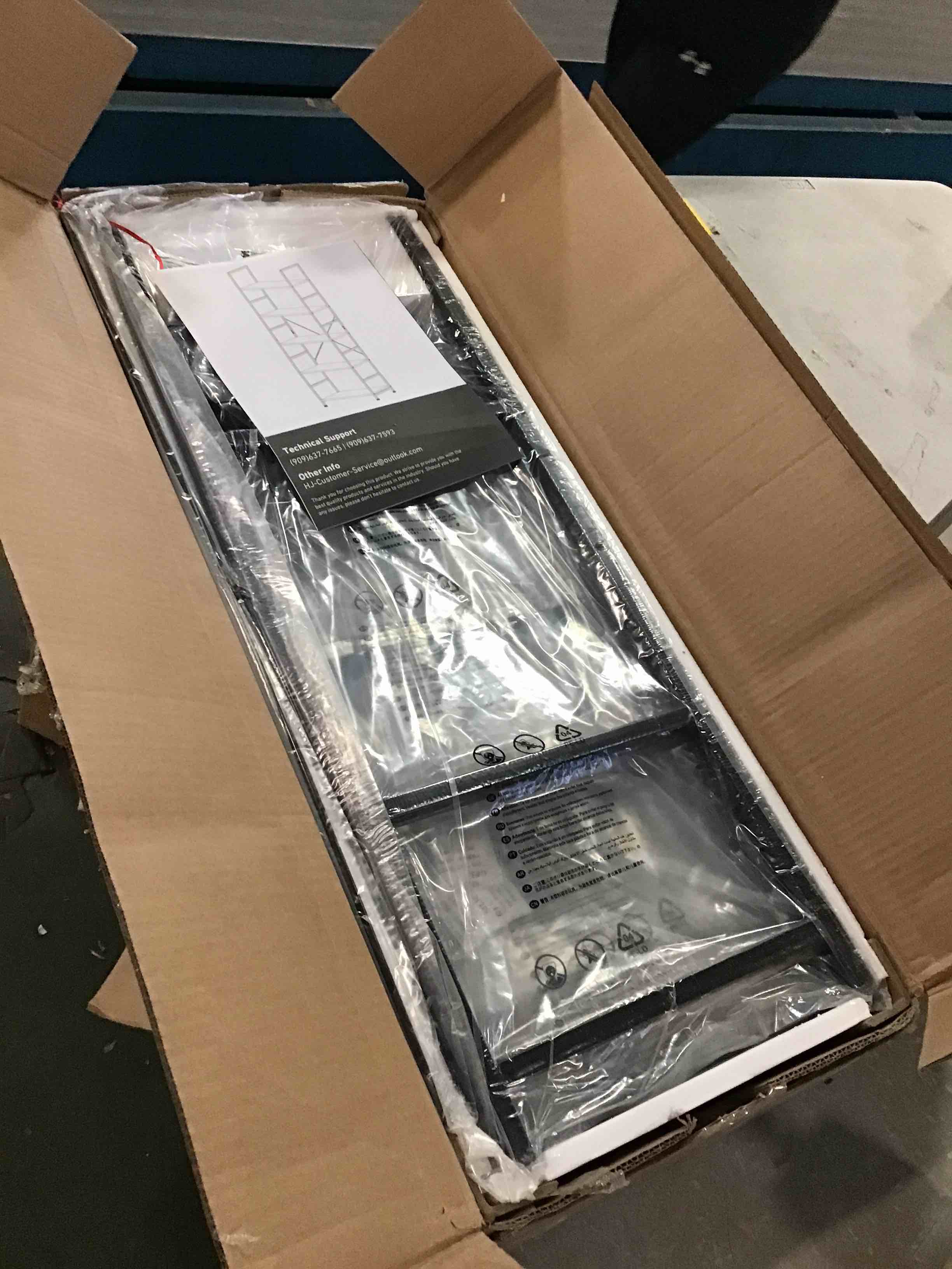 https://s3.amazonaws.com/lotting-images-prod/bidfta/GRA0177085_1732653500472.jpeg