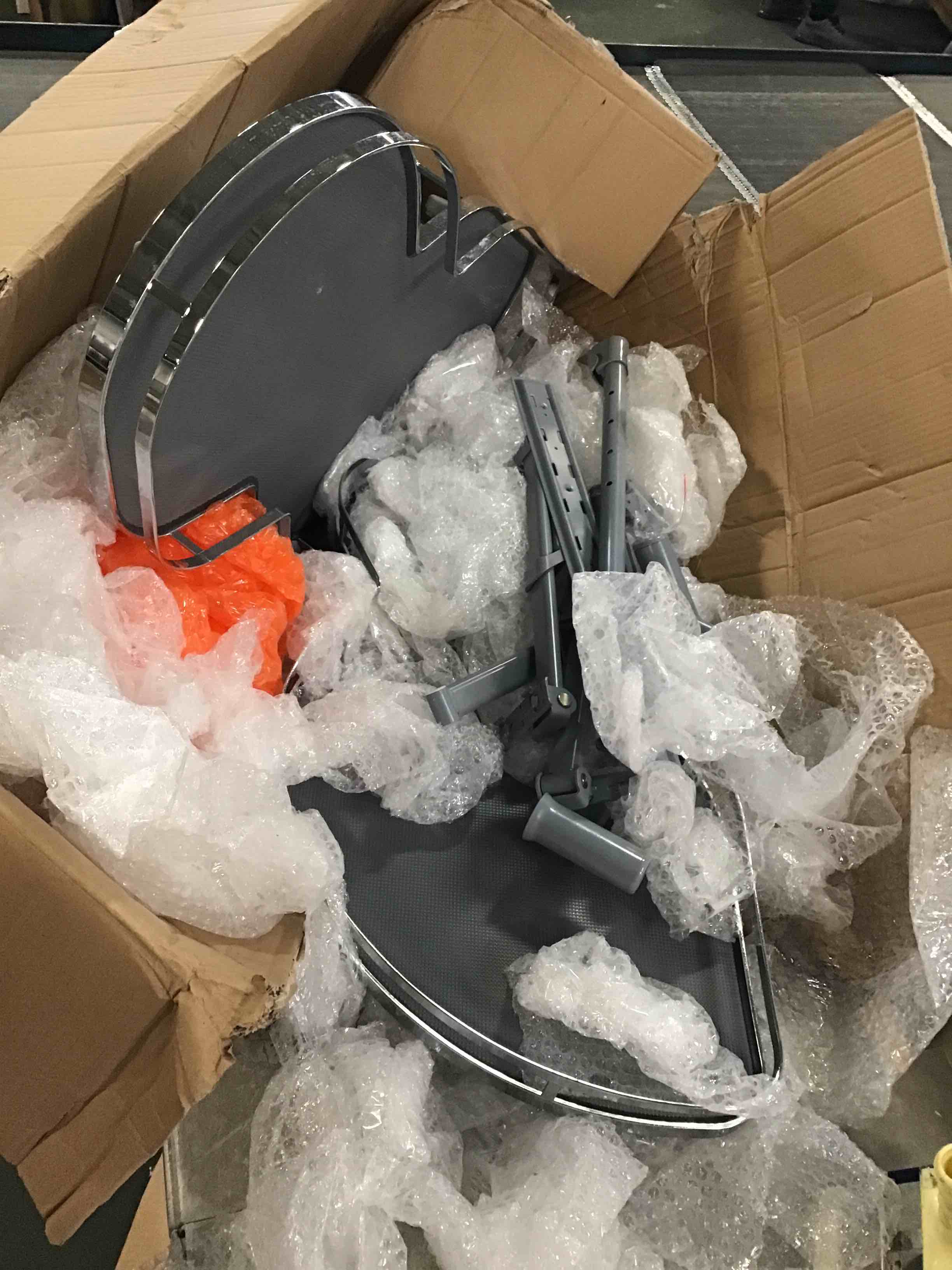 https://s3.amazonaws.com/lotting-images-prod/bidfta/GRA0177174_1732635883691.jpeg