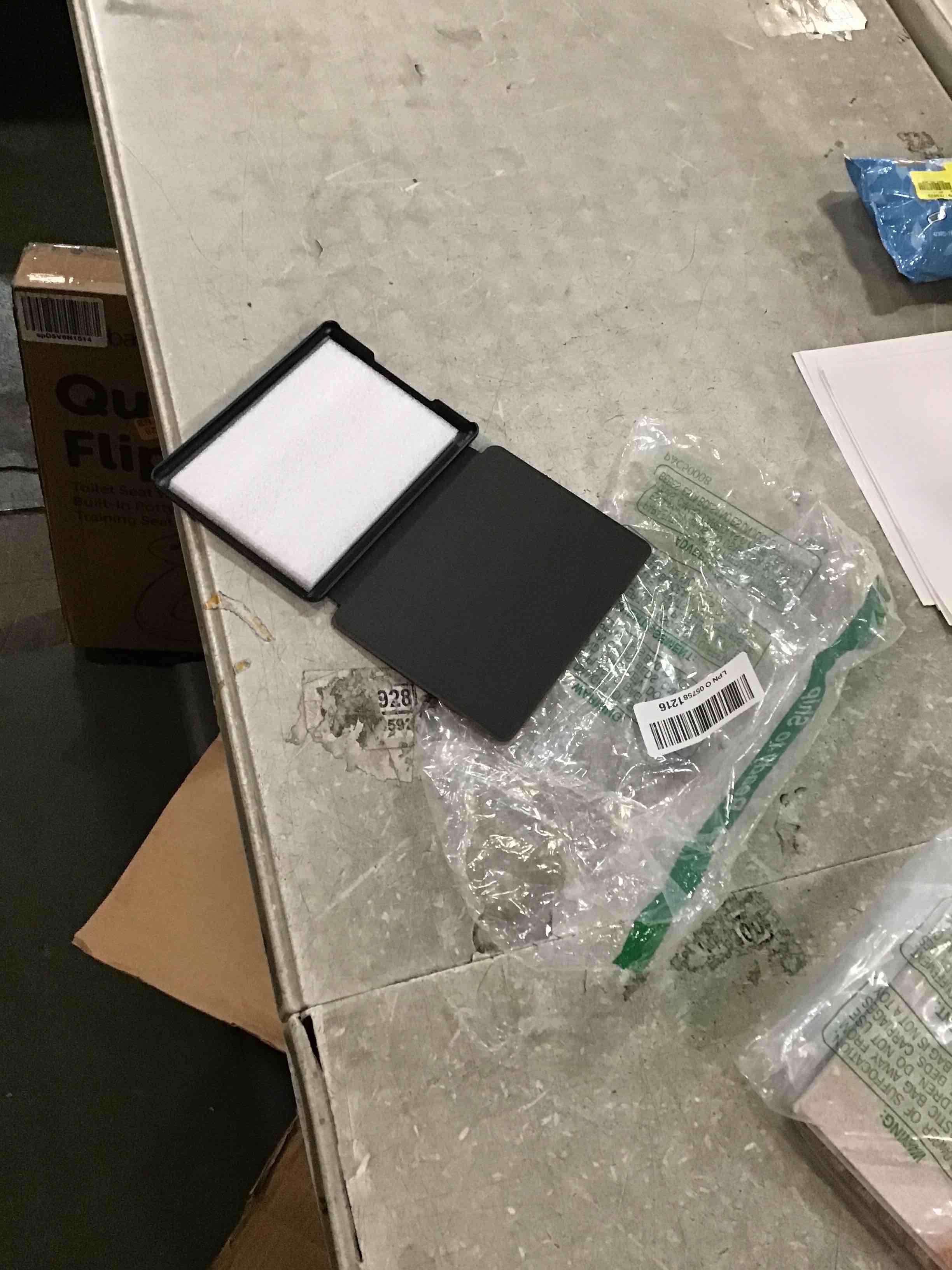 https://s3.amazonaws.com/lotting-images-prod/bidfta/GRA0177188_1732631783404.jpeg