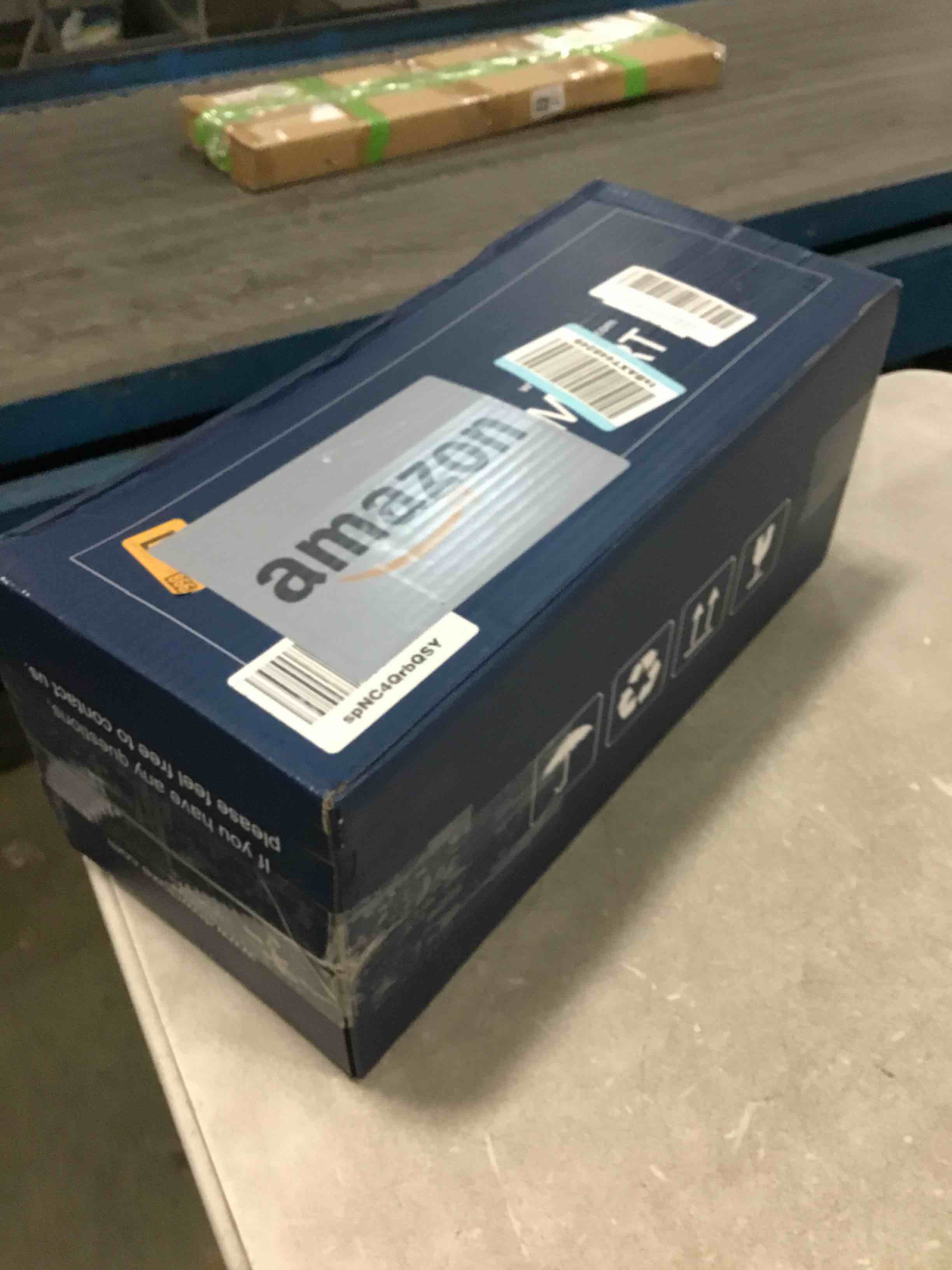 https://s3.amazonaws.com/lotting-images-prod/bidfta/GRA0177747_1732072608868.jpeg