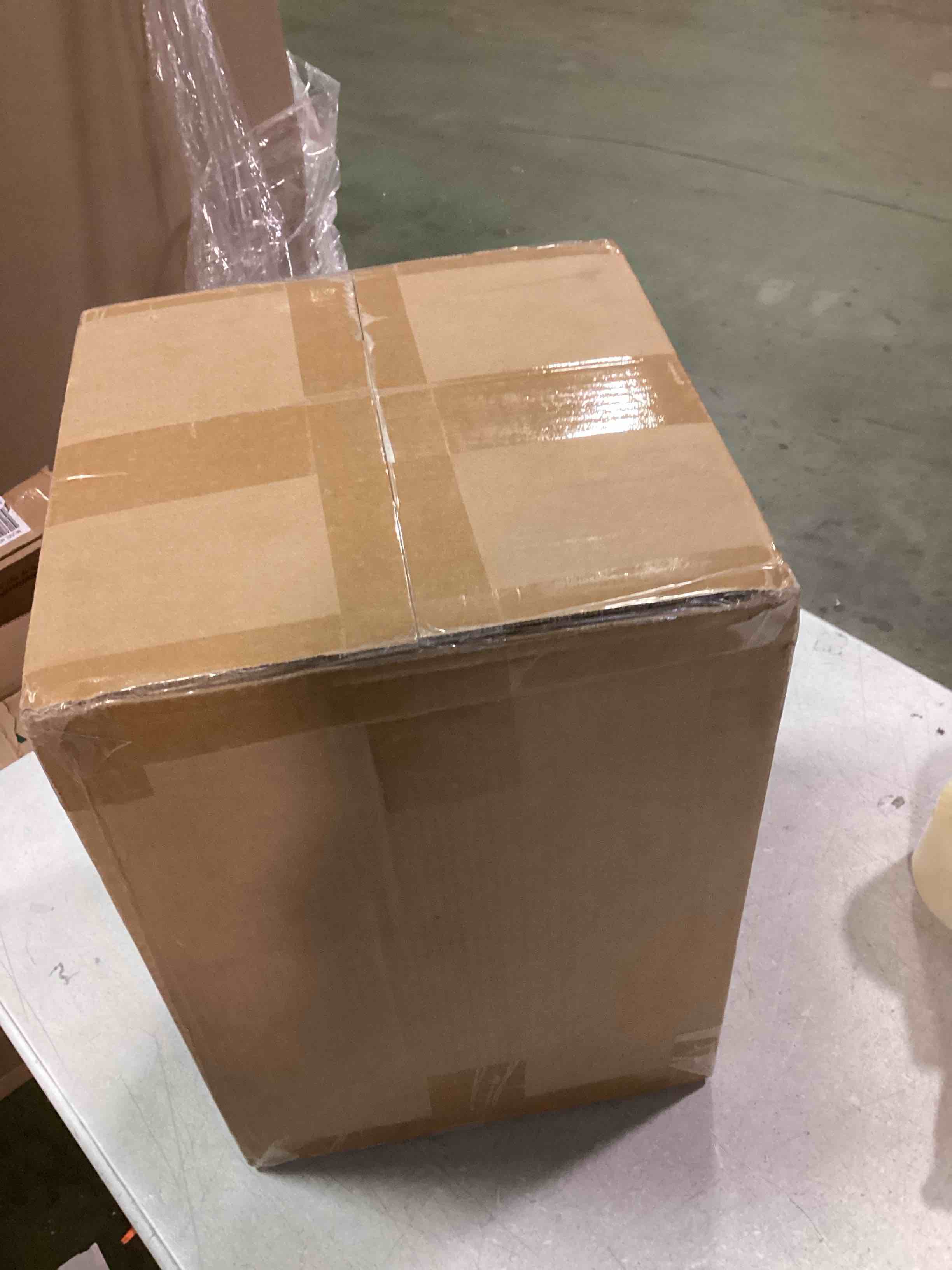 https://s3.amazonaws.com/lotting-images-prod/bidfta/GRA0177800_1732048761610.jpeg
