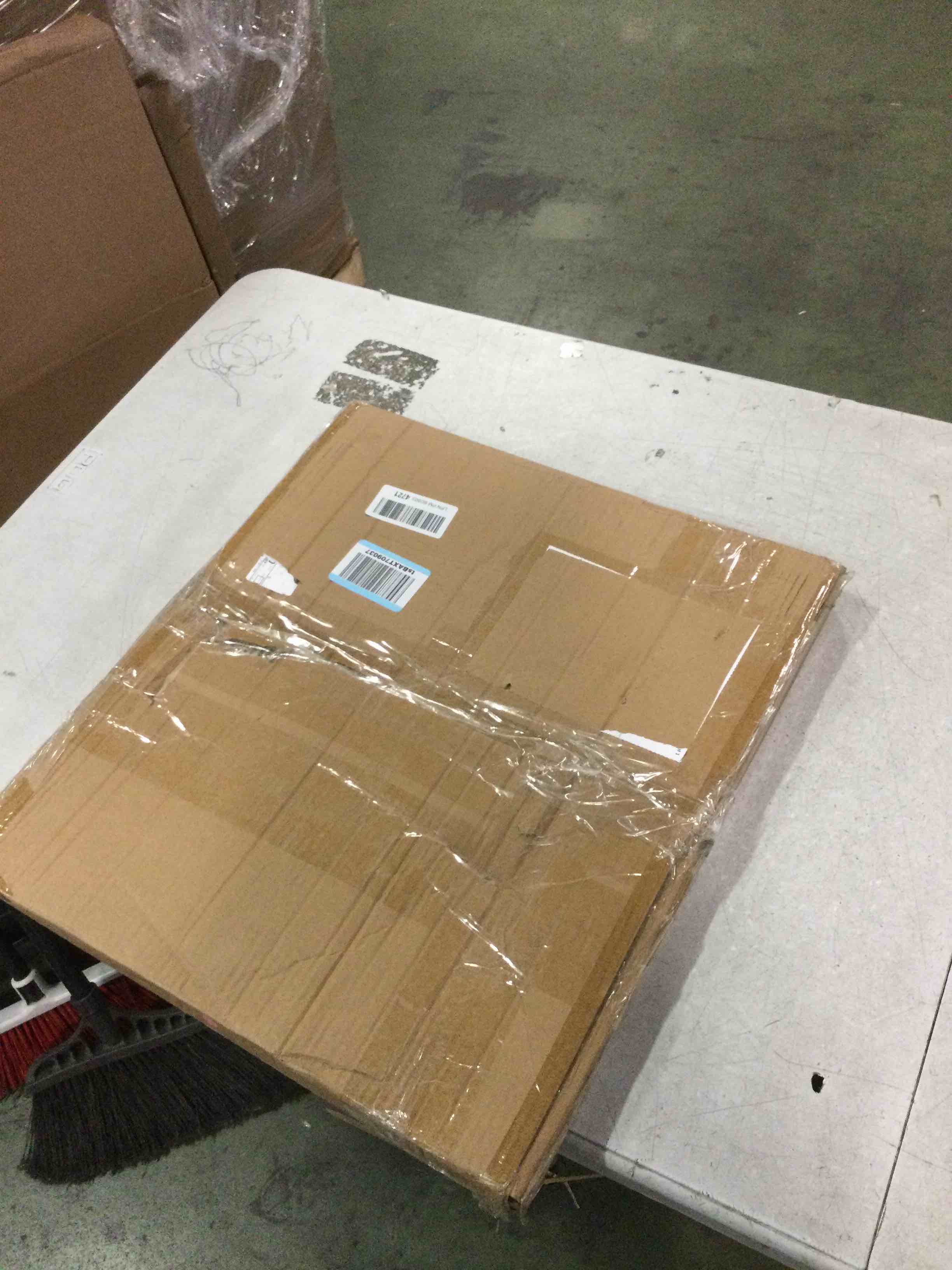 https://s3.amazonaws.com/lotting-images-prod/bidfta/GRA0177862_1732026109180.jpeg