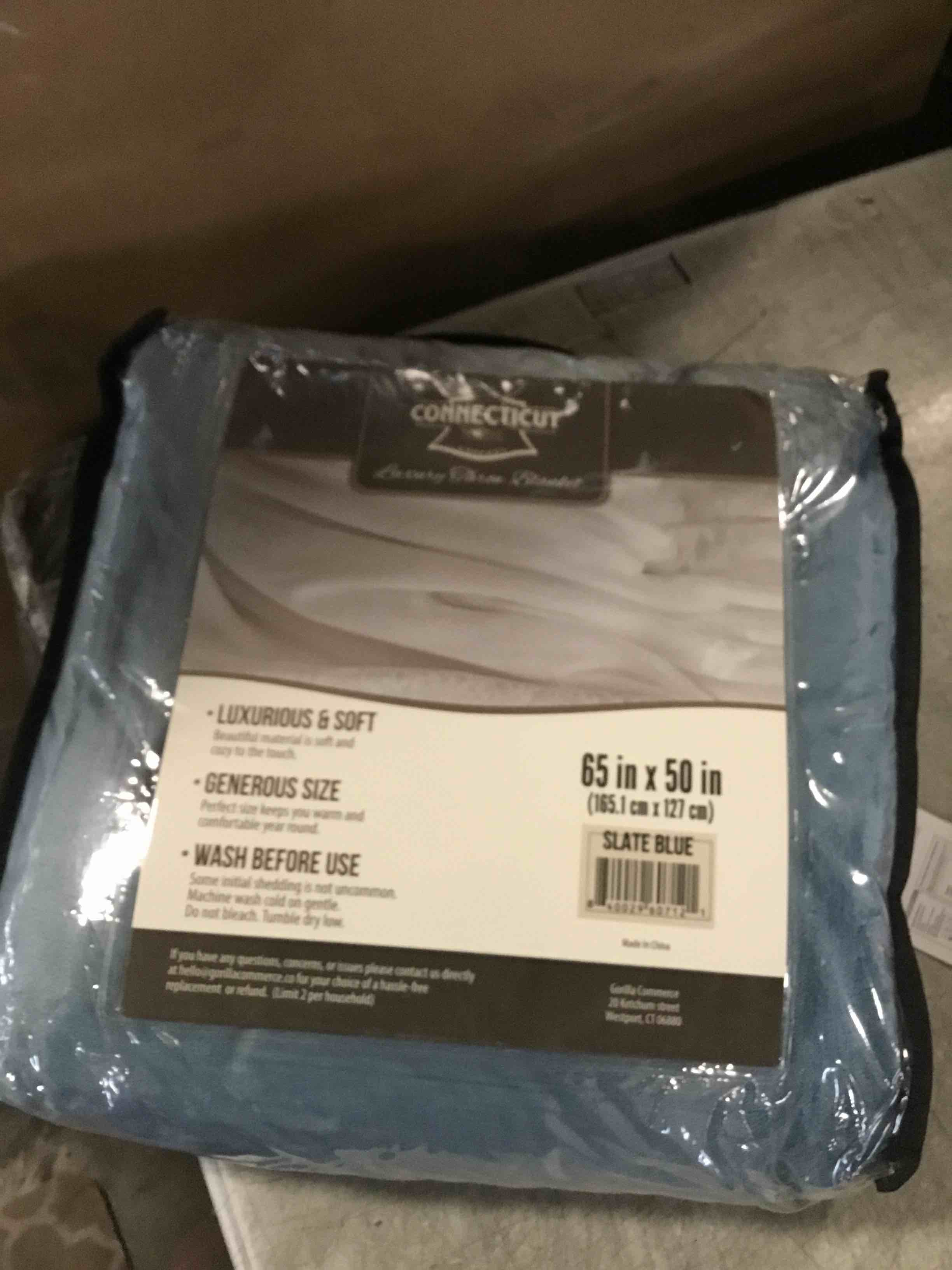 https://s3.amazonaws.com/lotting-images-prod/bidfta/GRA0178572_1730752880439.jpeg