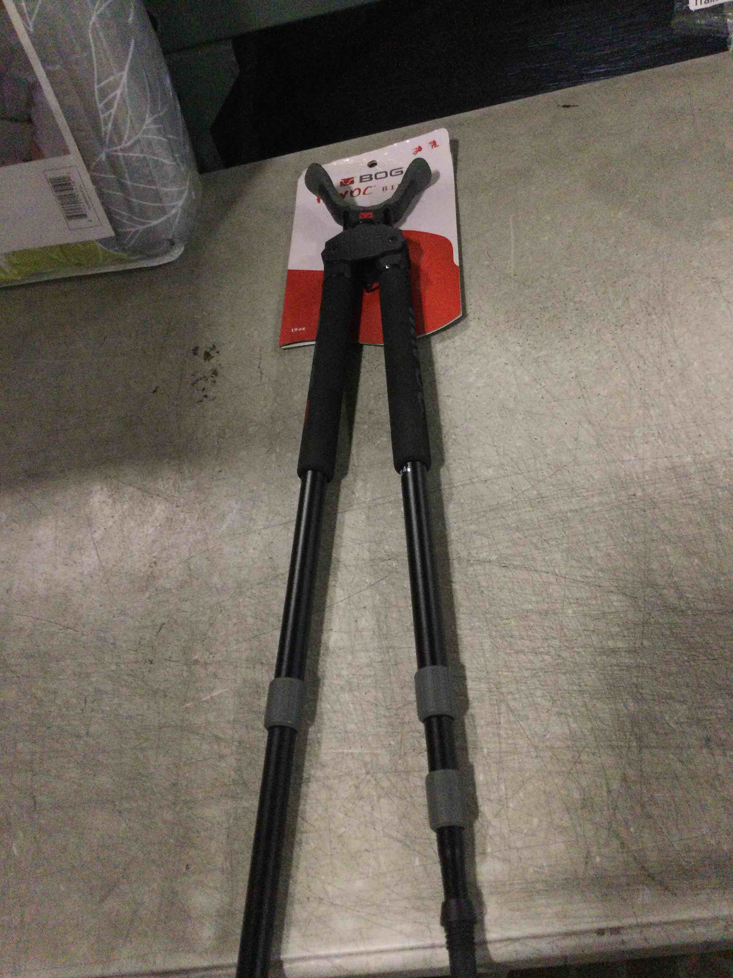 https://s3.amazonaws.com/lotting-images-prod/bidfta/GRA0179000_1730399804251.jpeg