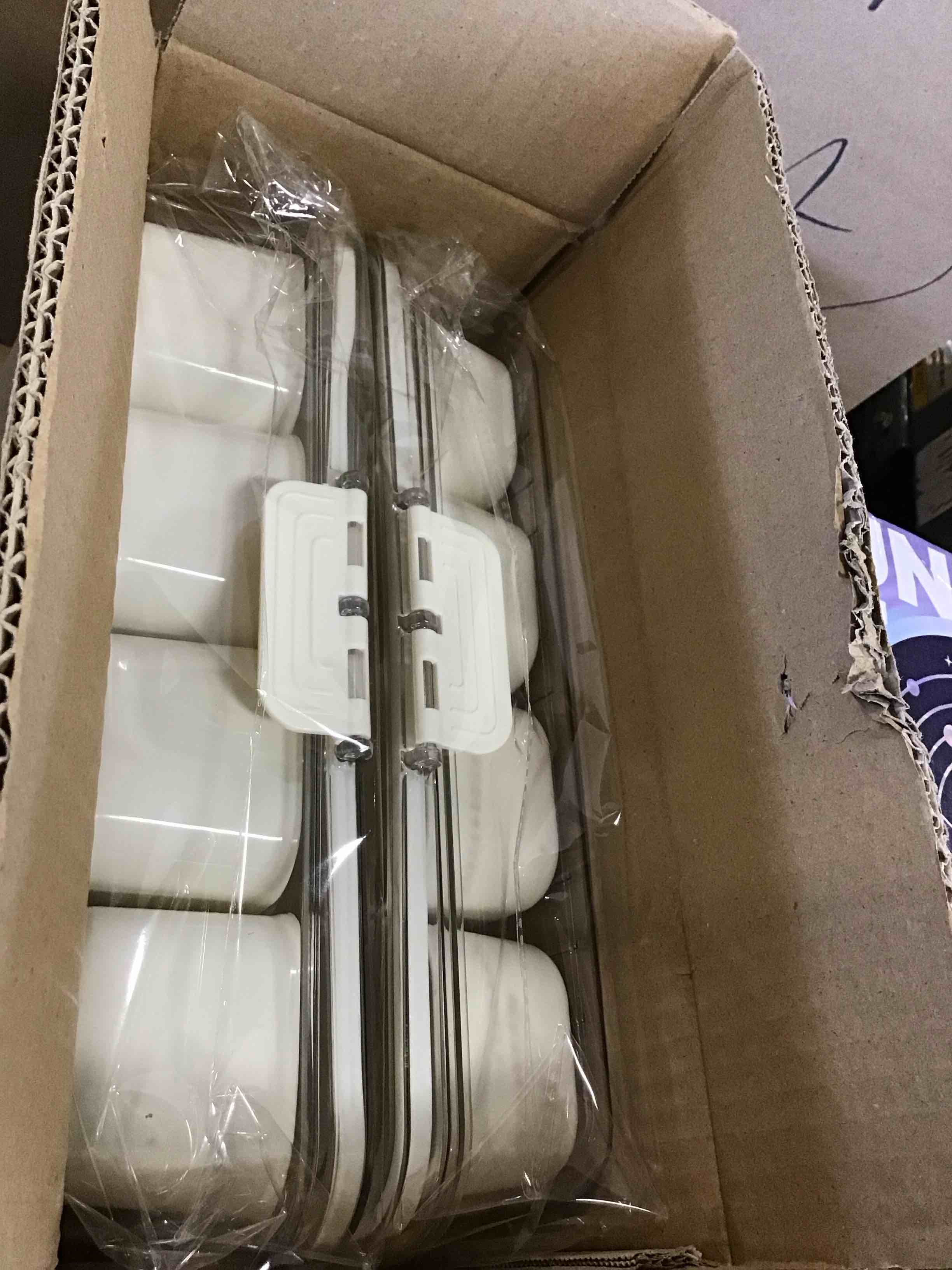 https://s3.amazonaws.com/lotting-images-prod/bidfta/GRA0179680_1730229550244.jpeg