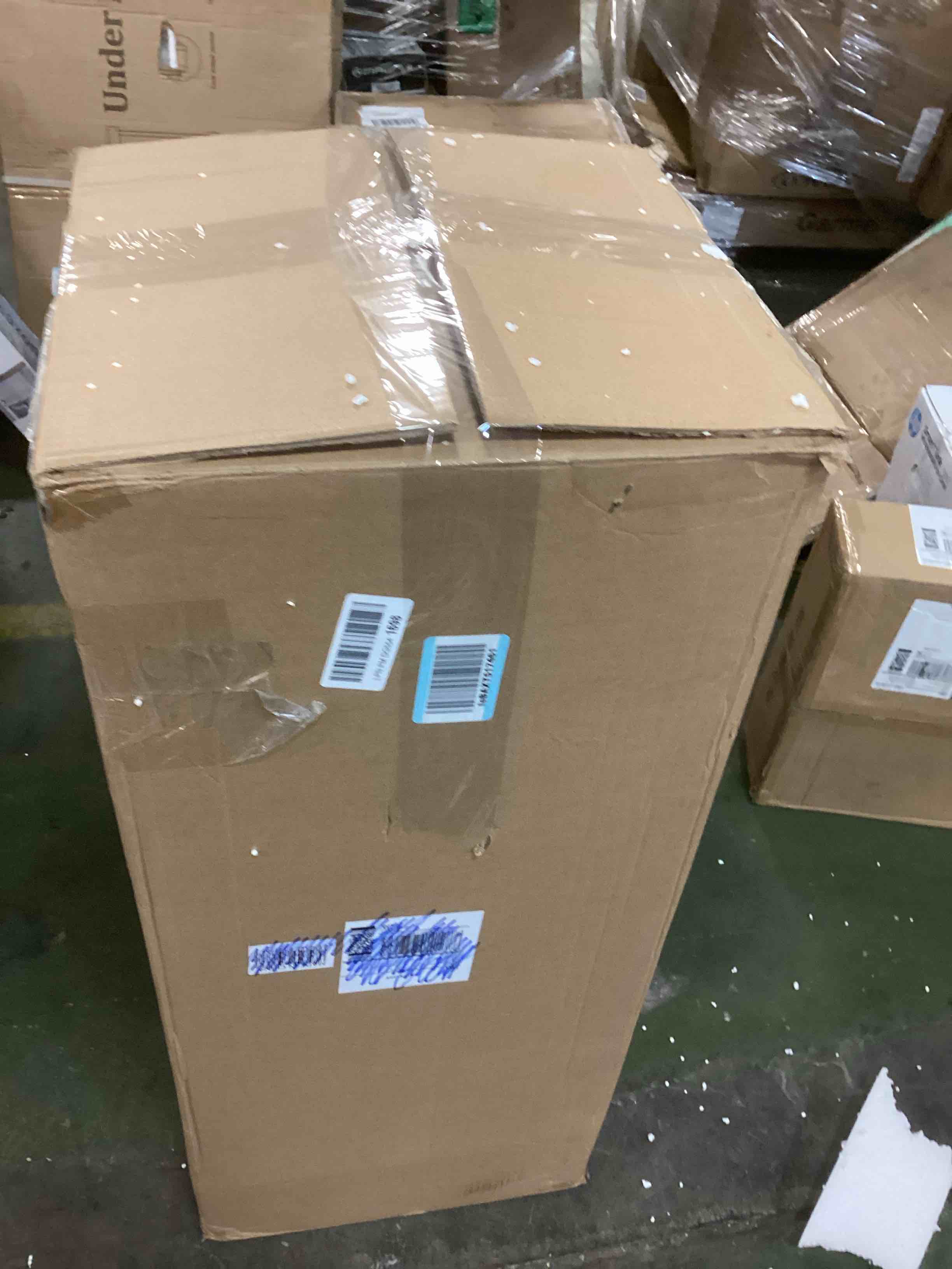 https://s3.amazonaws.com/lotting-images-prod/bidfta/GRA0180002_1733966445406.jpeg